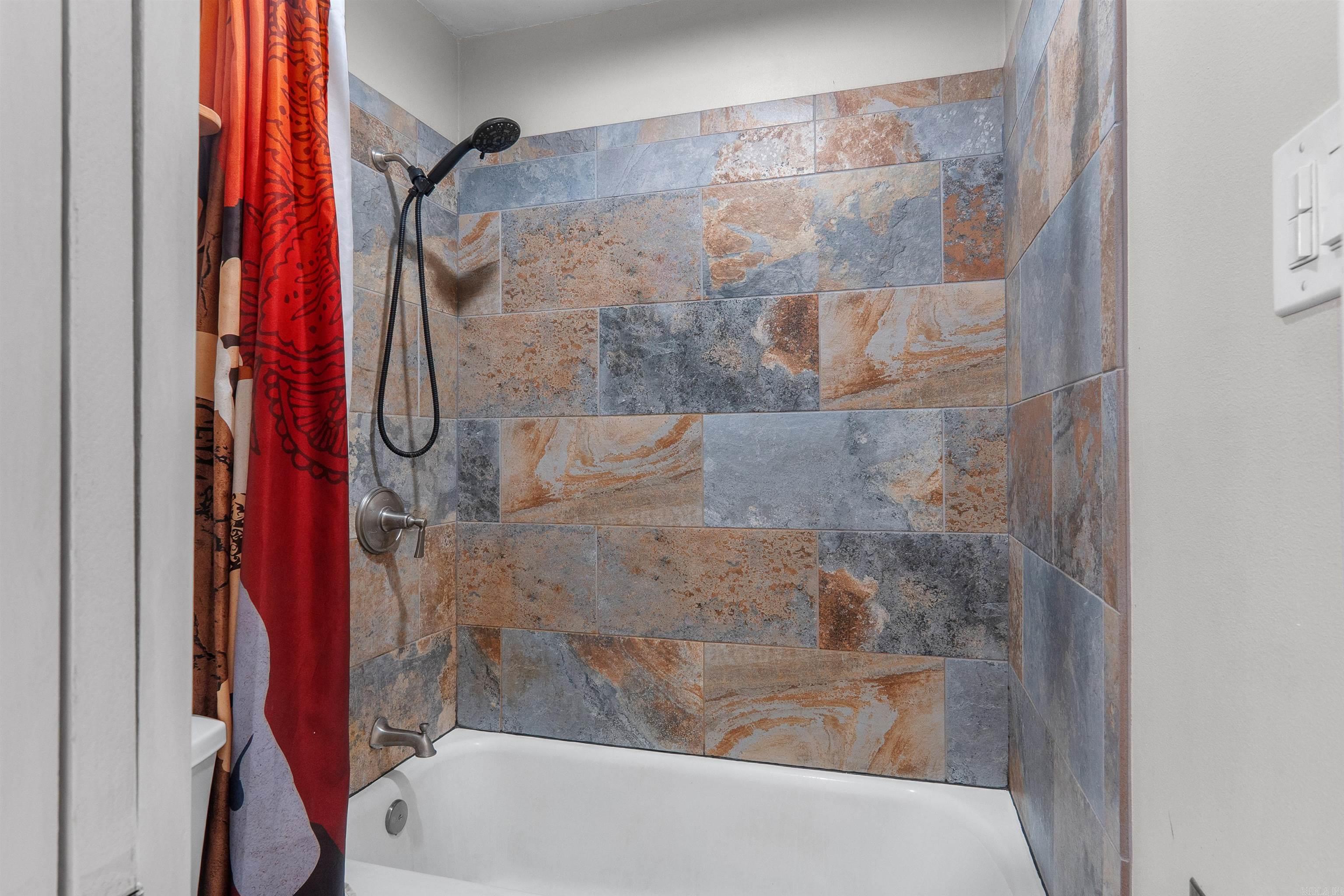 SILVER CREEK - Residential