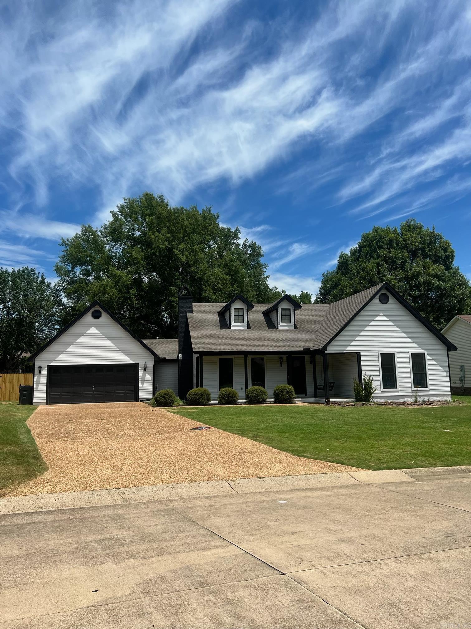 River Oaks Estates - Residential