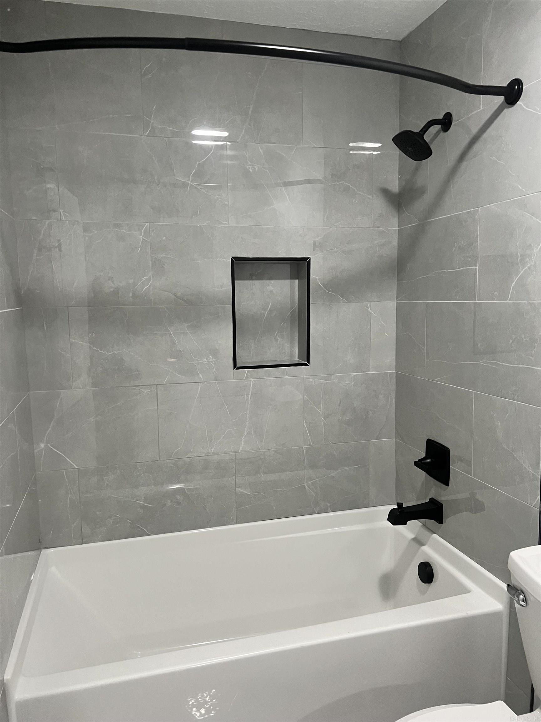 River Oaks Estates - Residential