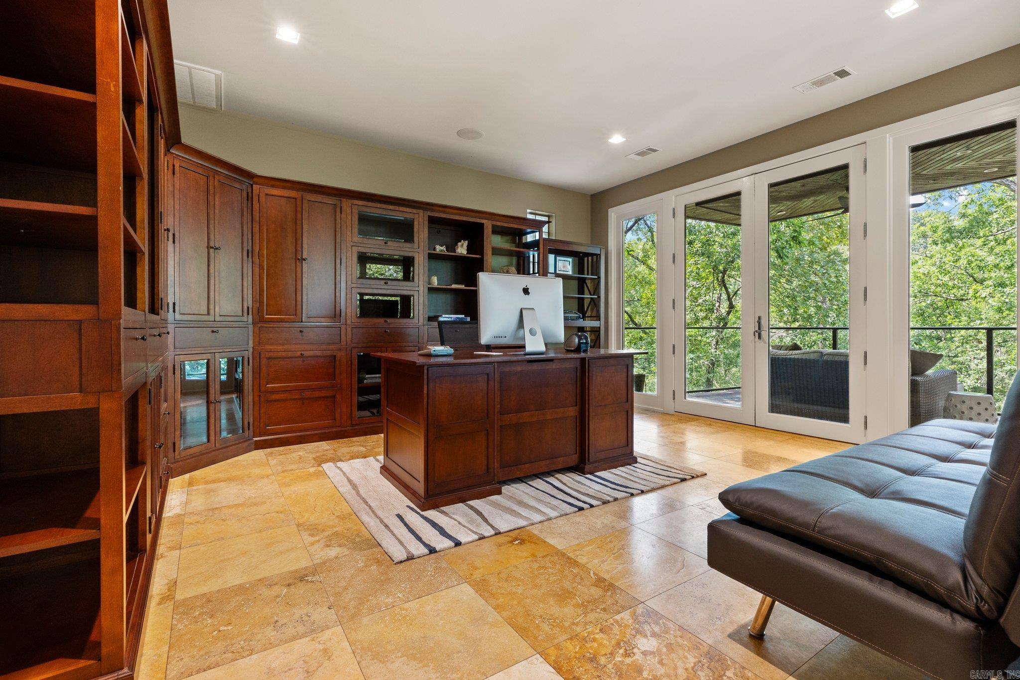 Hill Crest - Residential