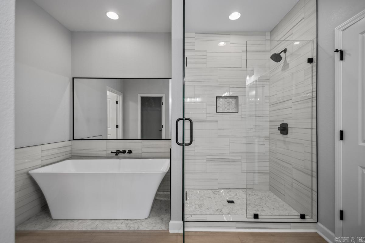 WINCHESTER ESTATES - Residential