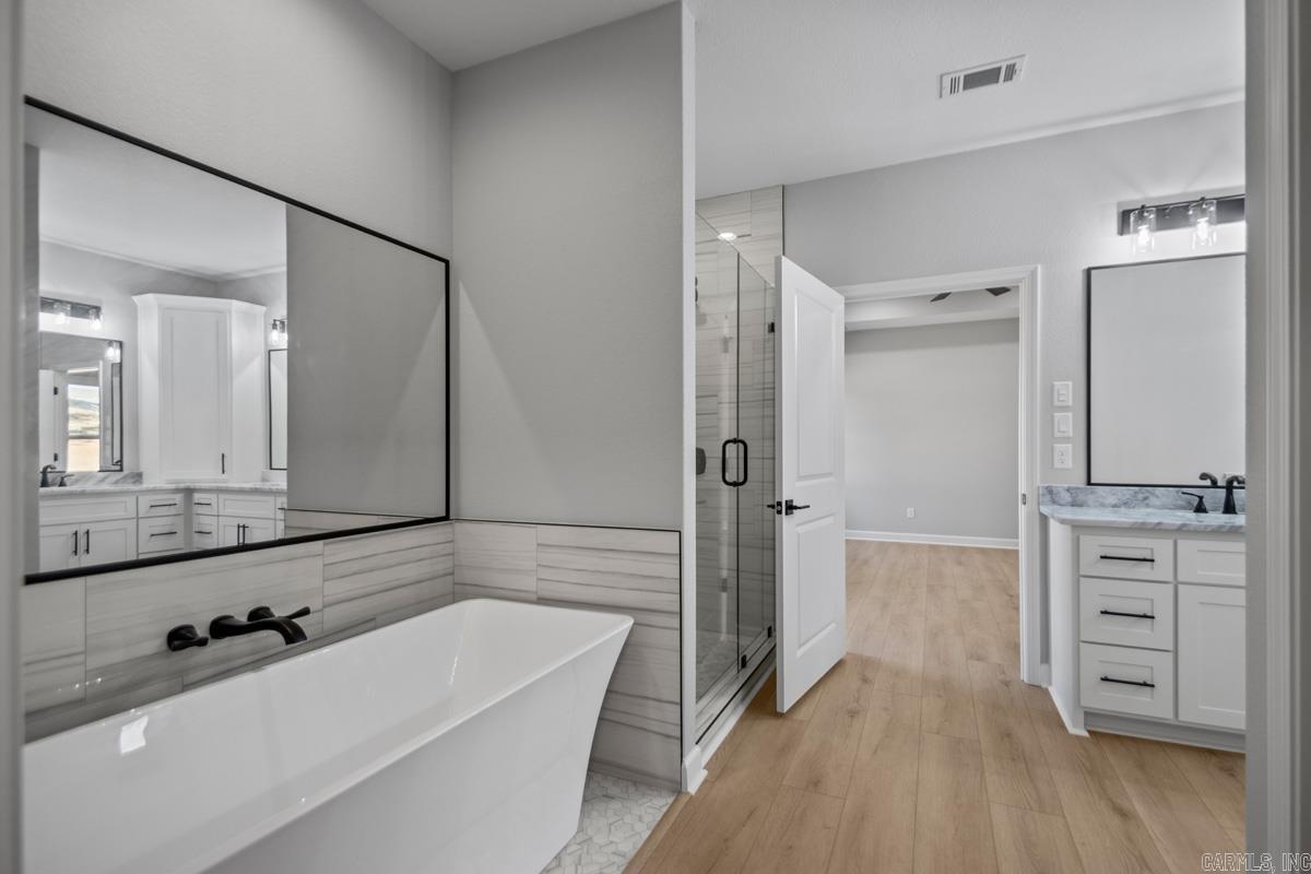 WINCHESTER ESTATES - Residential