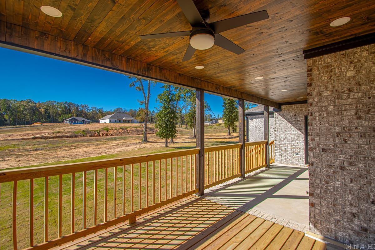 WINCHESTER ESTATES - Residential