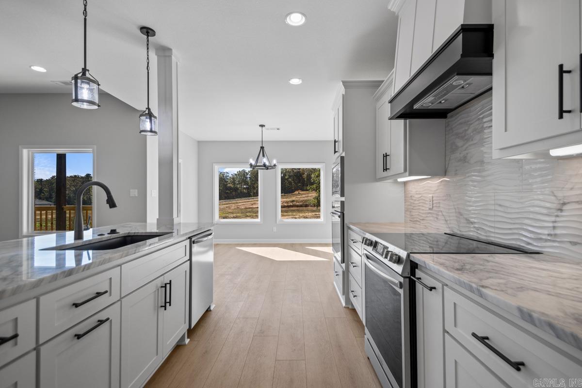 WINCHESTER ESTATES - Residential