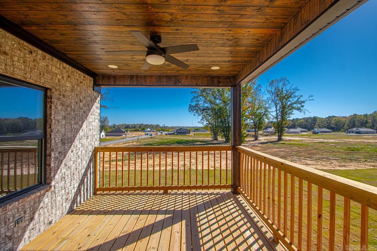 WINCHESTER ESTATES - Residential