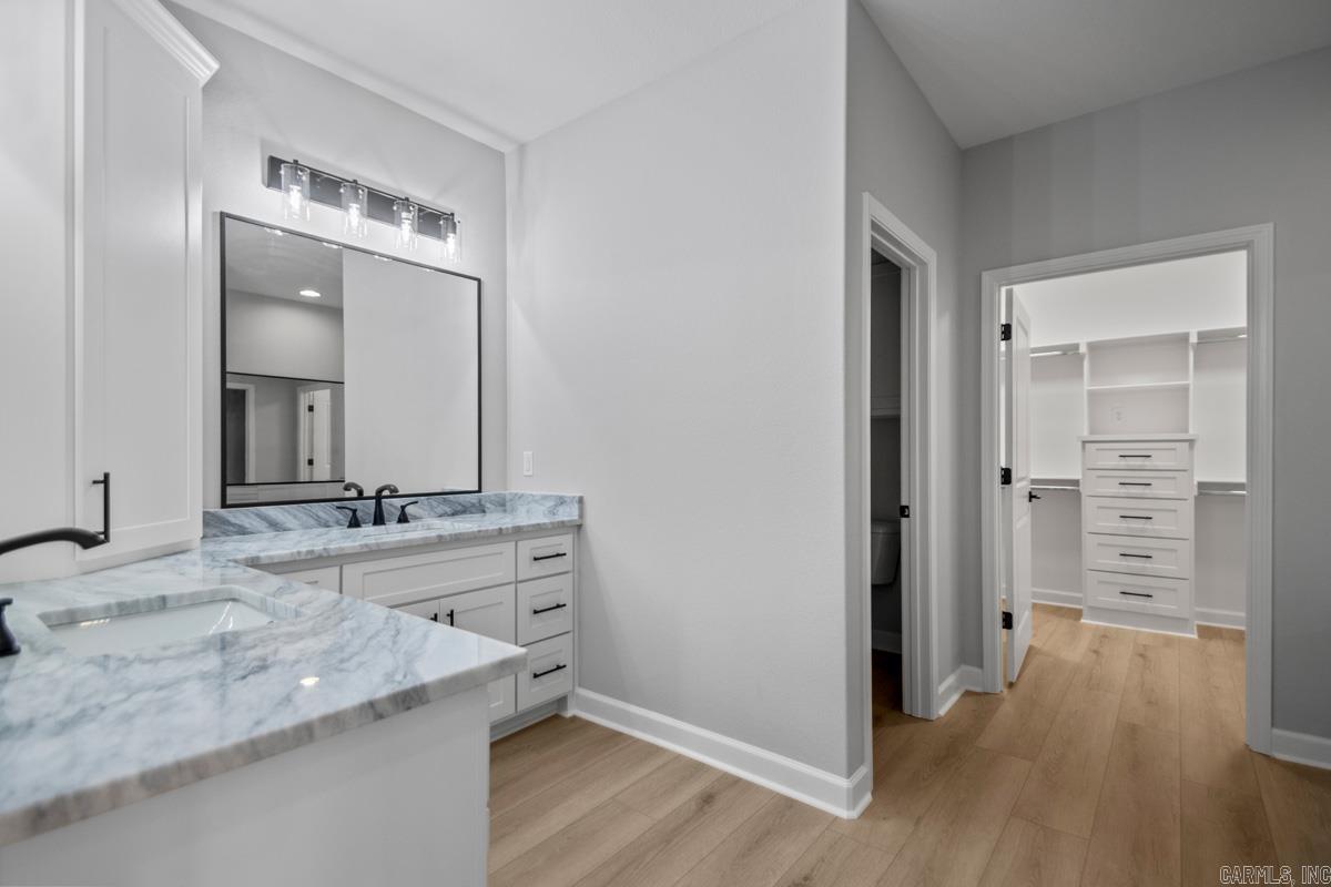 WINCHESTER ESTATES - Residential