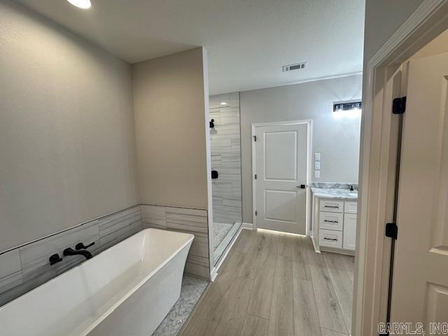WINCHESTER ESTATES - Residential