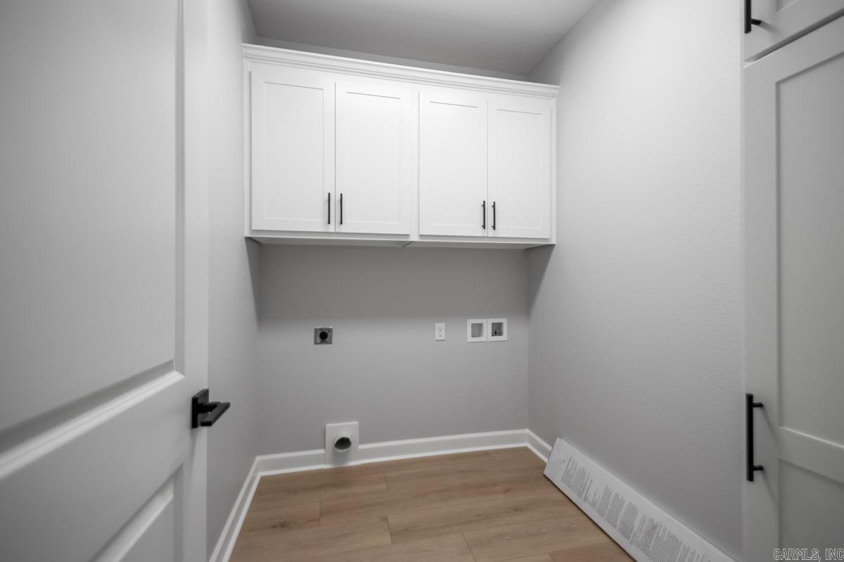 WINCHESTER ESTATES - Residential