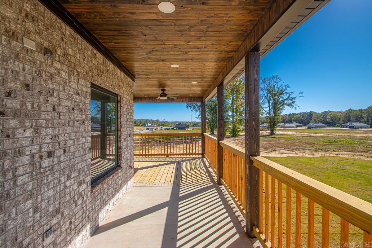 WINCHESTER ESTATES - Residential