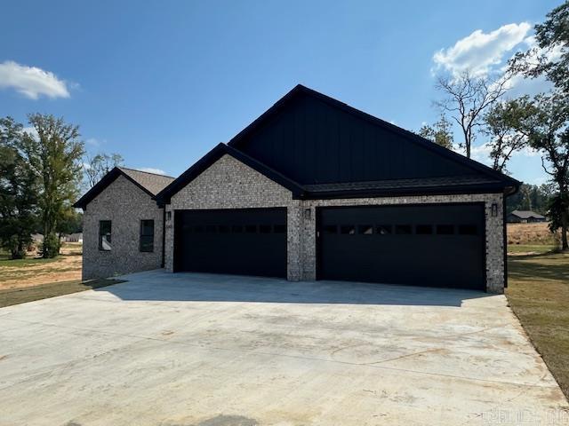 WINCHESTER ESTATES - Residential