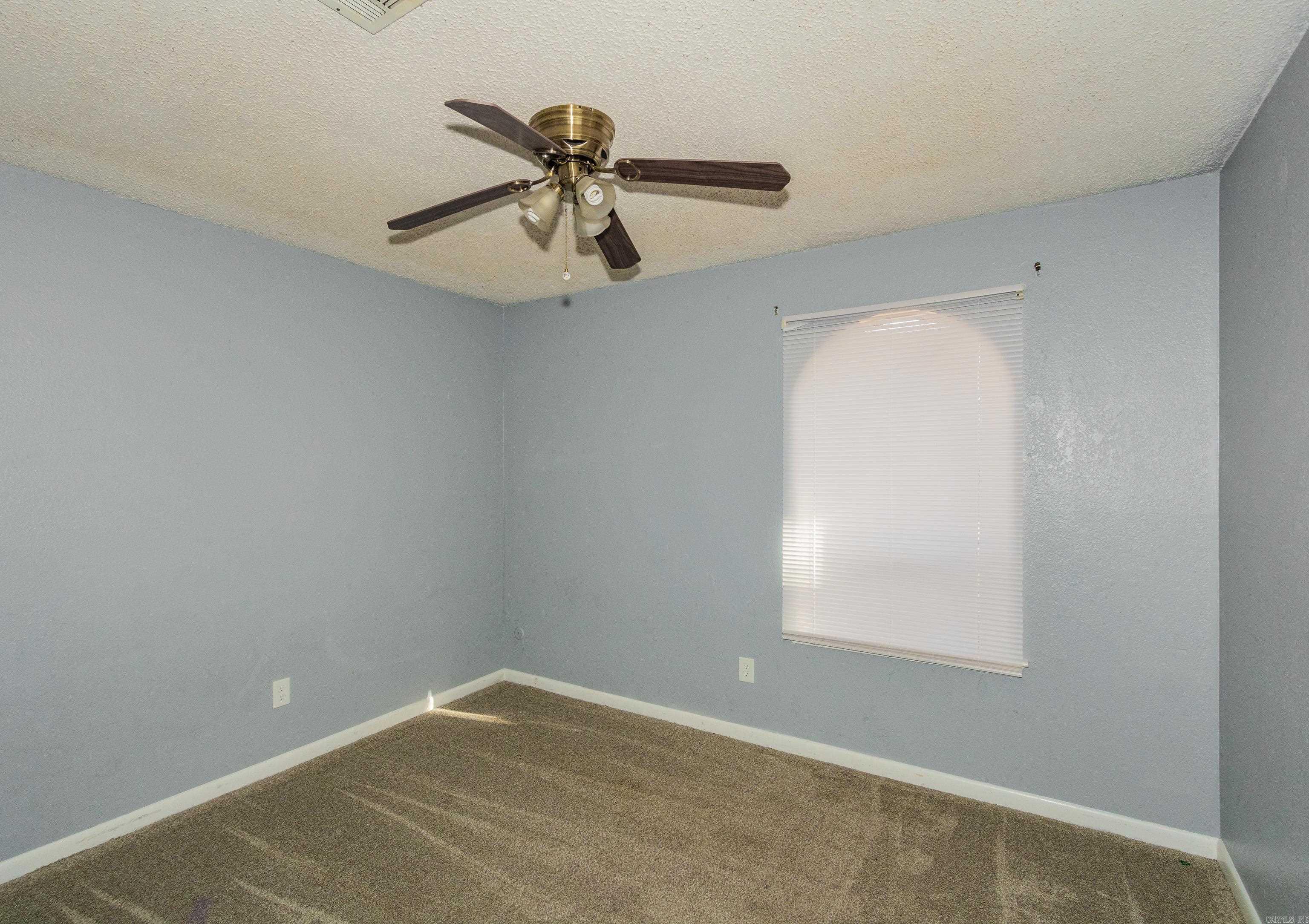 KELLI MANOR - Residential