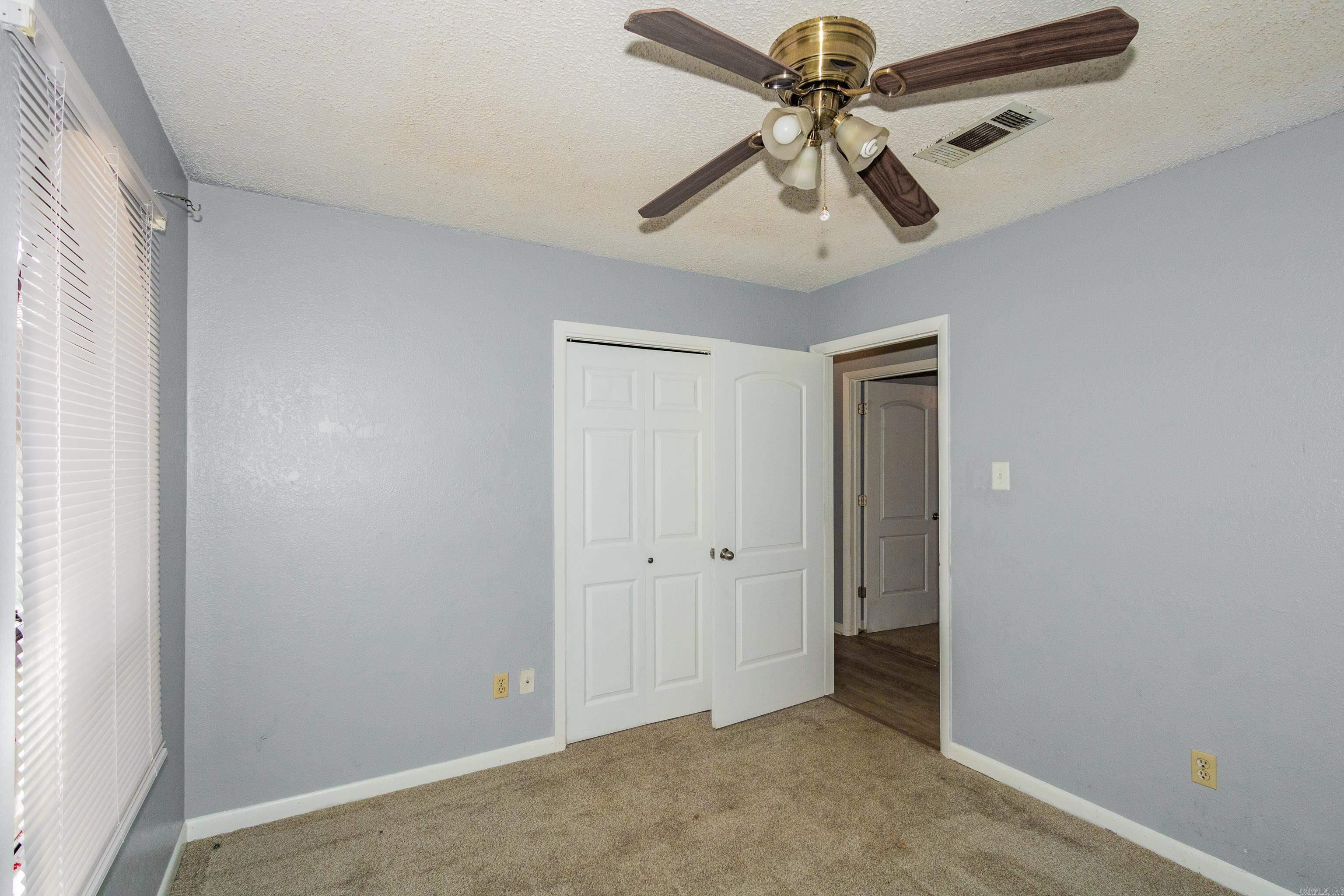 KELLI MANOR - Residential