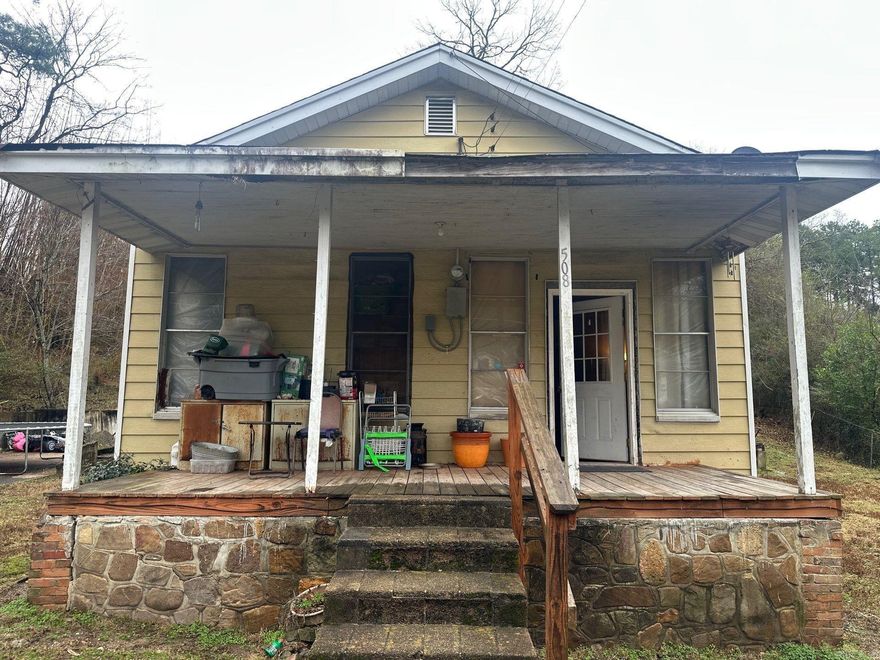 INVESTOR SPECIAL!! Tons of potential! Brand new roof just installed!! 3 beds/1 bath in downtown area of Hot Springs. Could make a great rental or just flip it! Sold, AS-IS! Large lot! Come take a look!