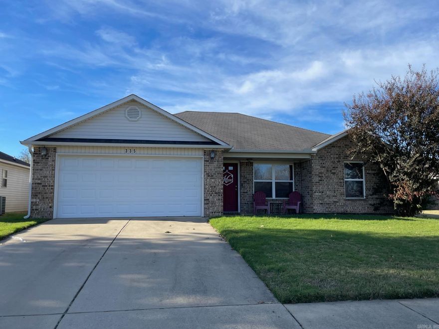 Perfect first-time home. Move-in ready, well-maintained, and easy on the budget. Great floor plan for today’s family. The large, primary bedroom is split from the two separated guest bedrooms. Primary bathroom has a huge closet. NO carpet anywhere! ALL laminate and tile flooring throughout. Easy flowing eat-in kitchen with a pantry. All electric home. New air conditioner unit! Large backyard with a patio and separate deck for all your entertainment activities! Outside storage for your yard and gardening tools. Cul-de-sac home that offers less traffic. Quick access to Interstate 440.