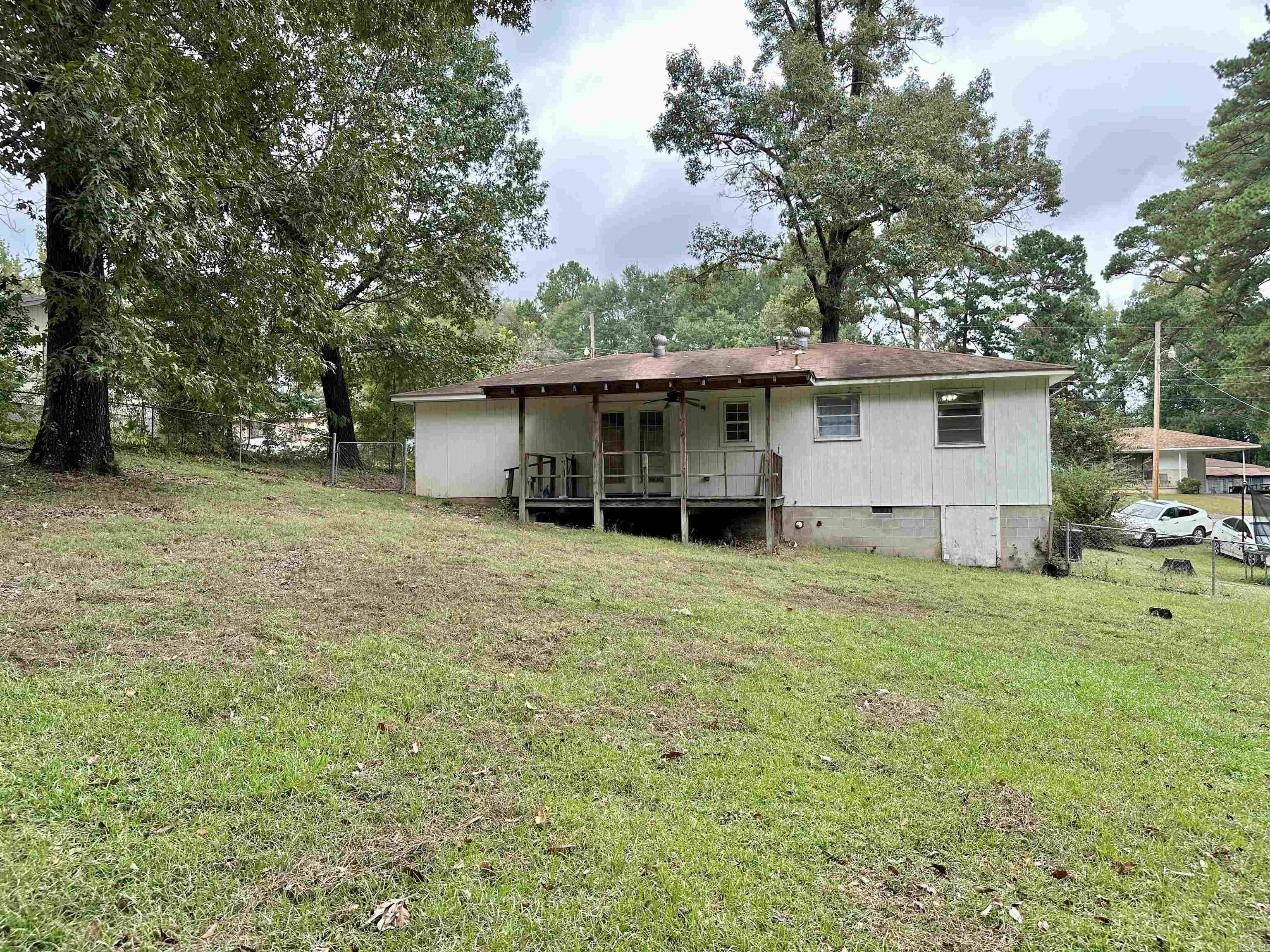 LAKEWOOD HEIGHTS ADDN - Residential
