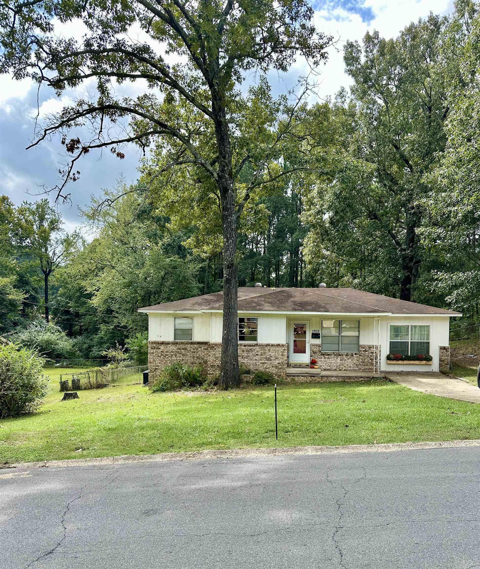 LAKEWOOD HEIGHTS ADDN - Residential