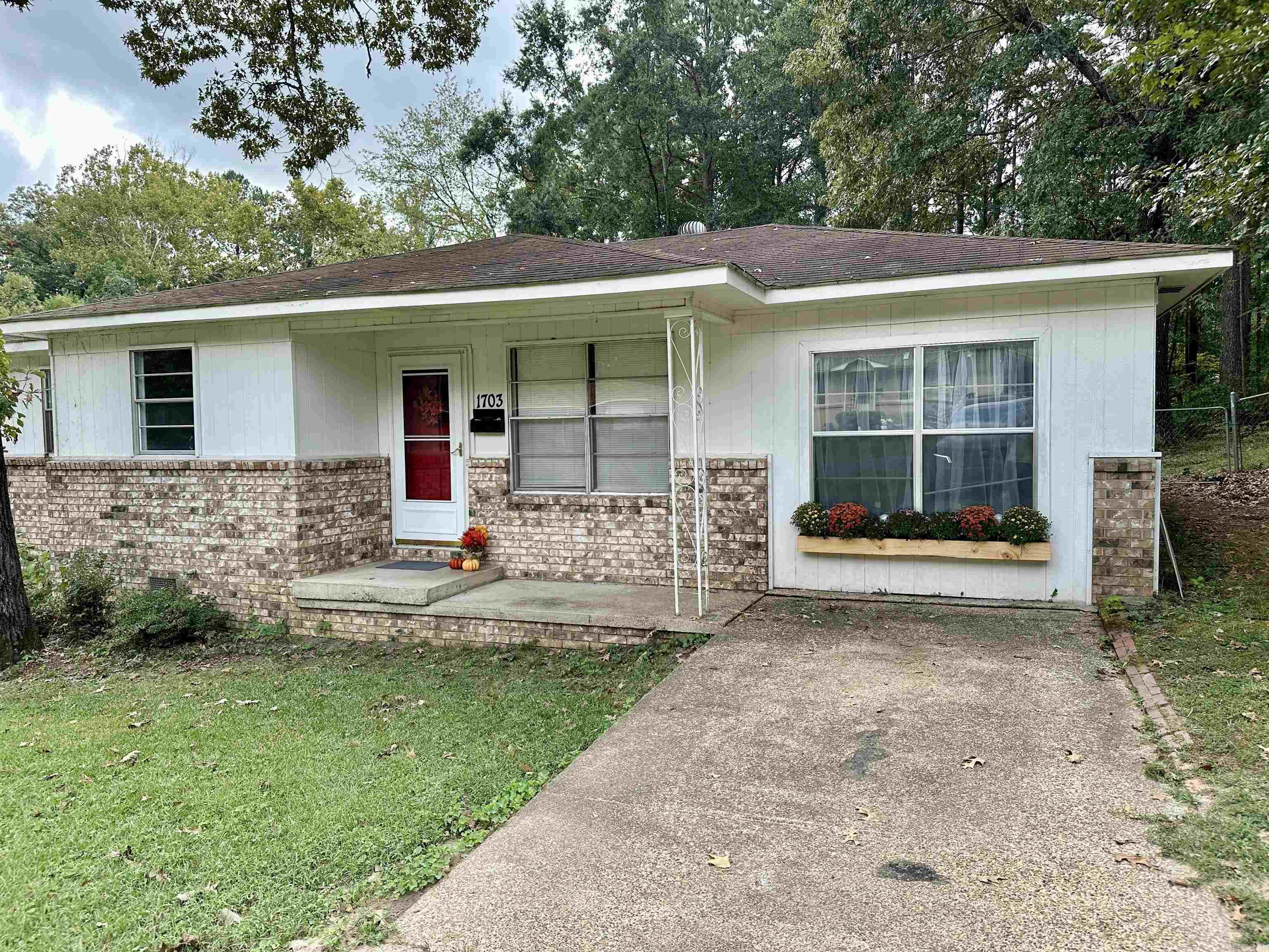 LAKEWOOD HEIGHTS ADDN - Residential