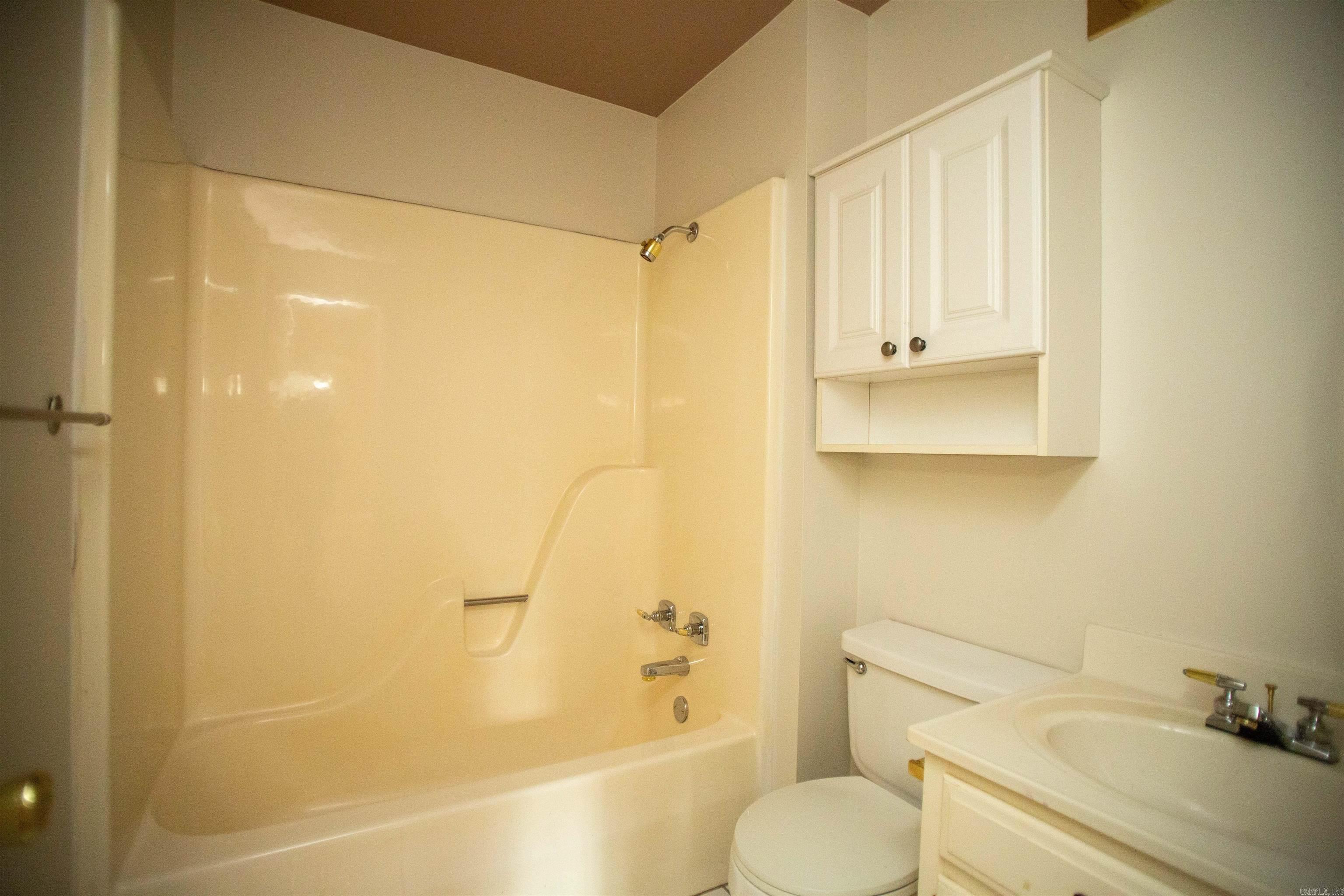 Spring Valley Manor - Residential Lease