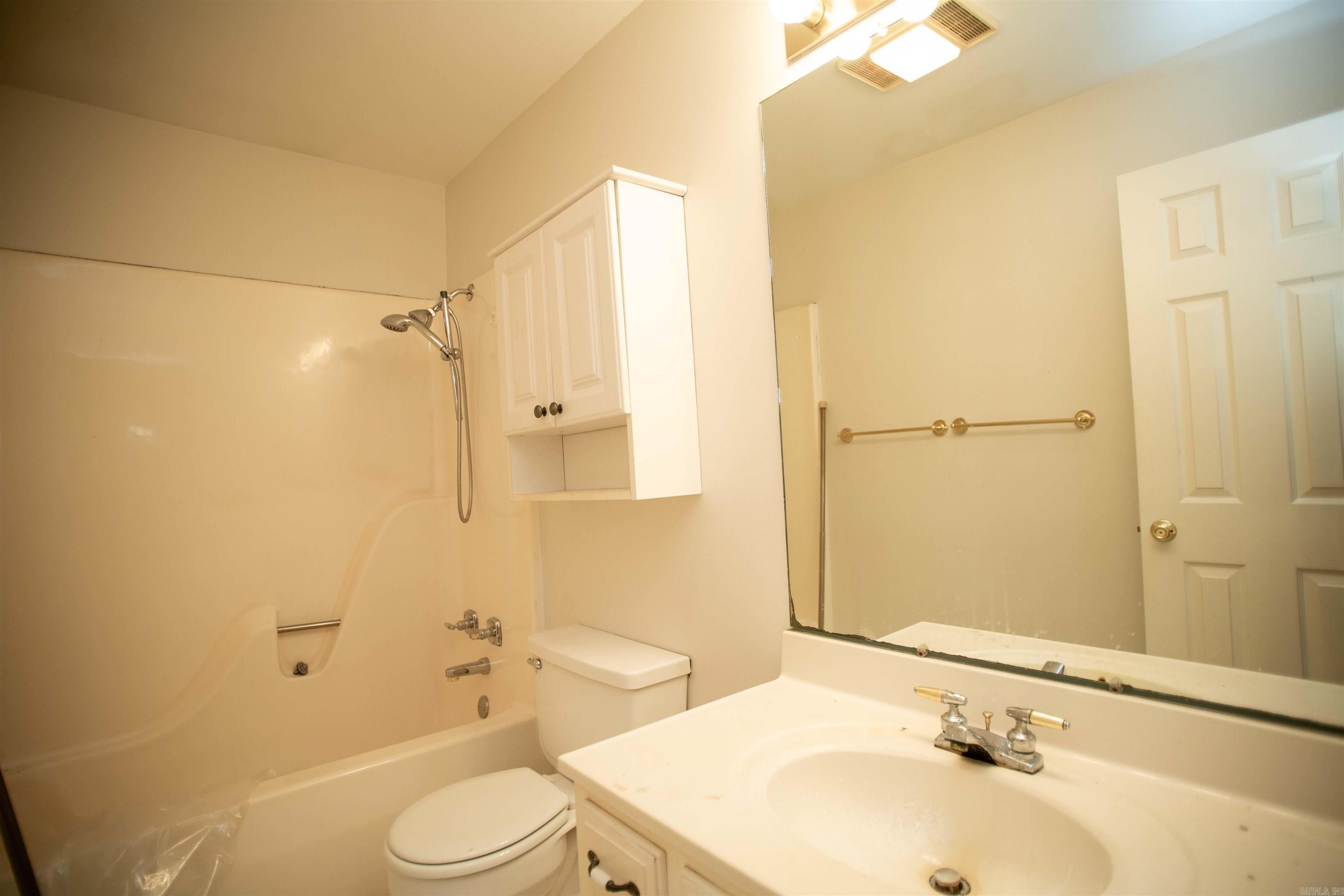 Spring Valley Manor - Residential Lease