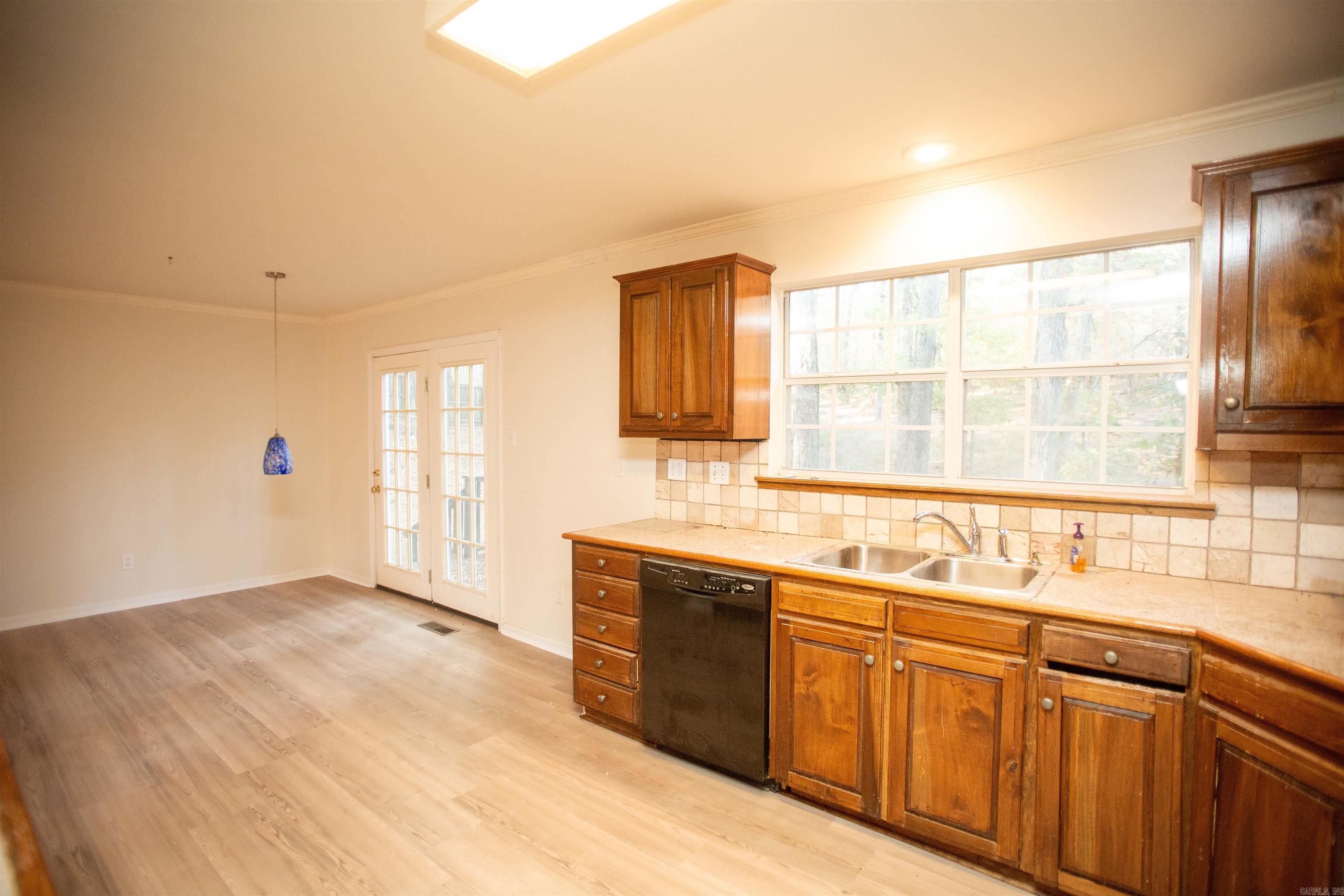 Spring Valley Manor - Residential Lease