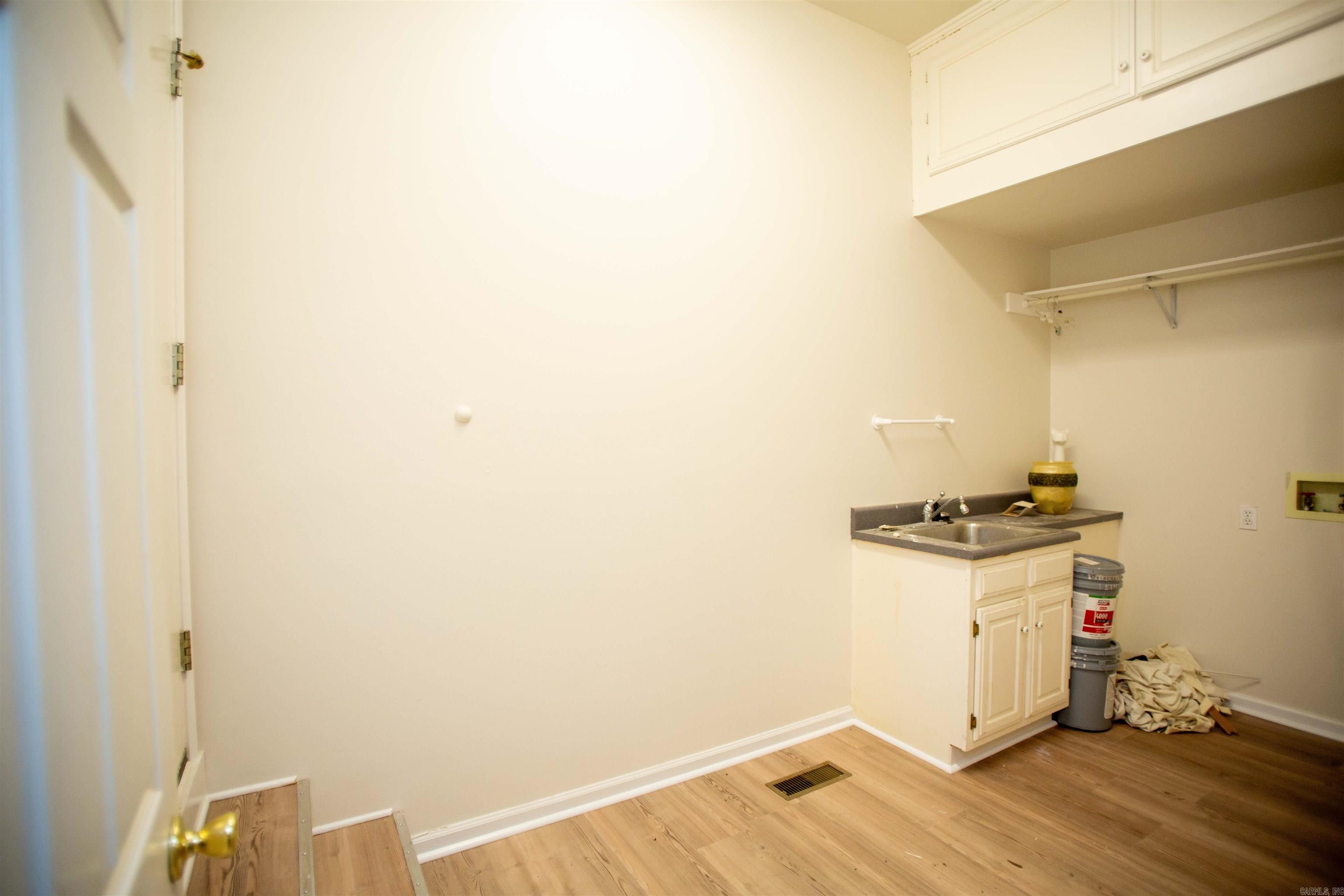 Spring Valley Manor - Residential Lease