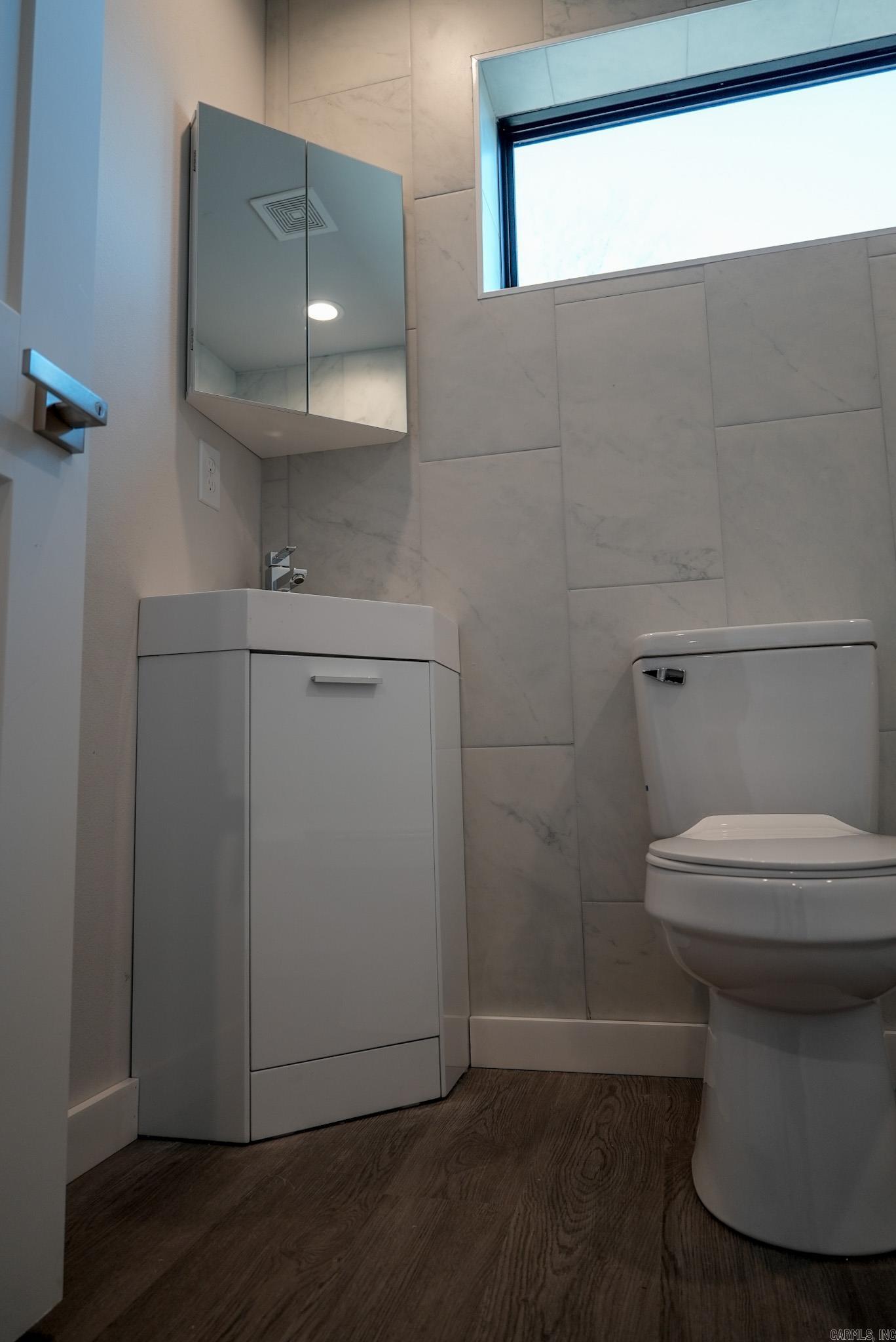 Roots & Coy - Residential Income