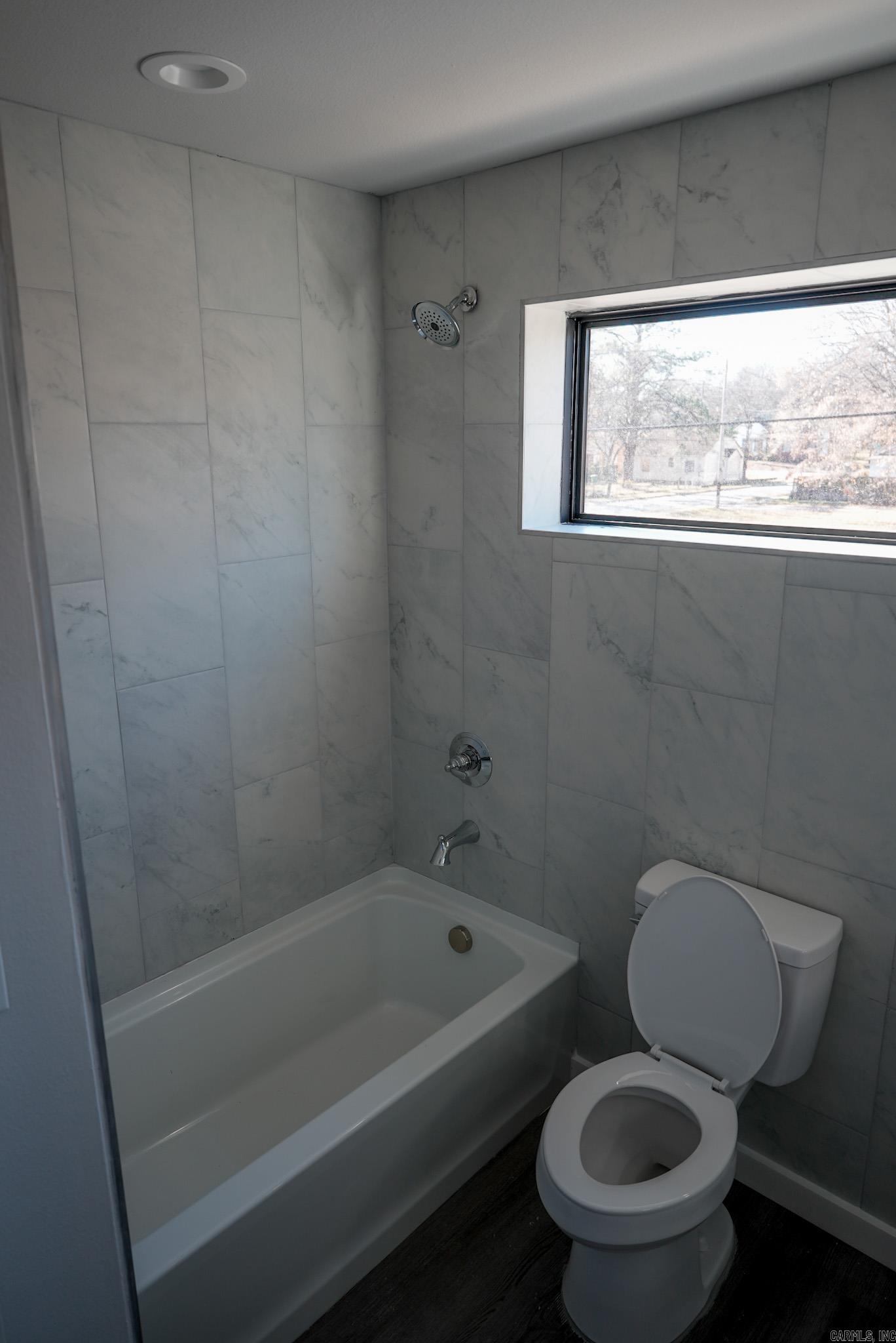 Roots & Coy - Residential Income