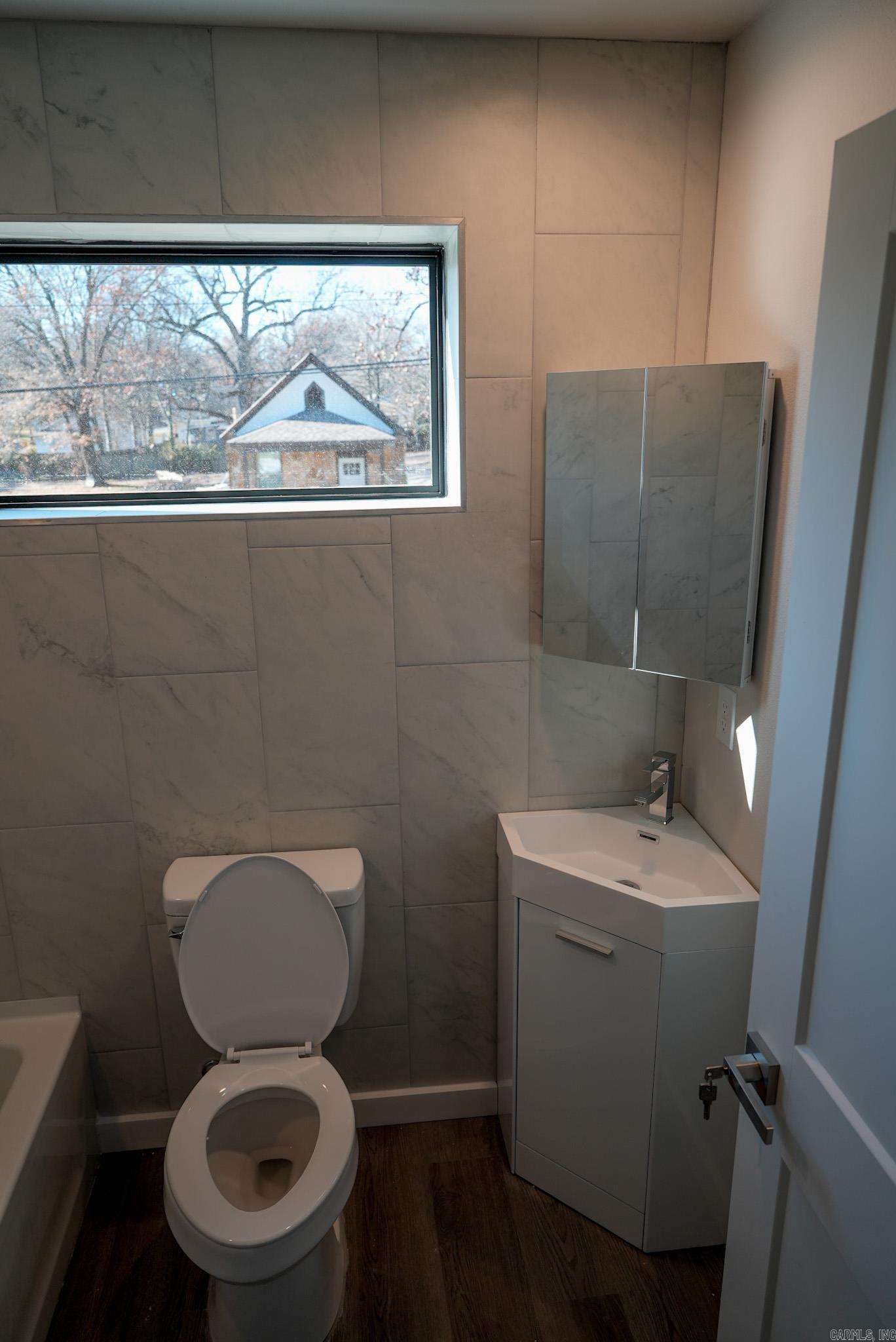 Roots & Coy - Residential Income