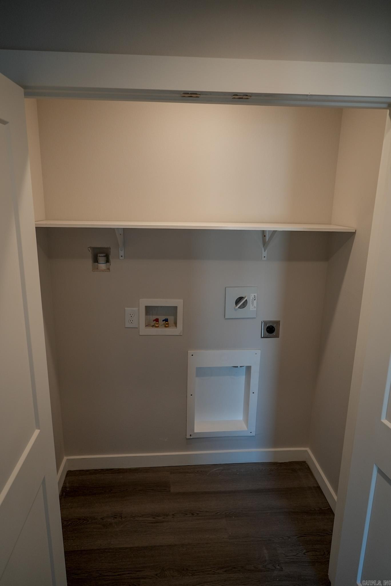 Roots & Coy - Residential Income