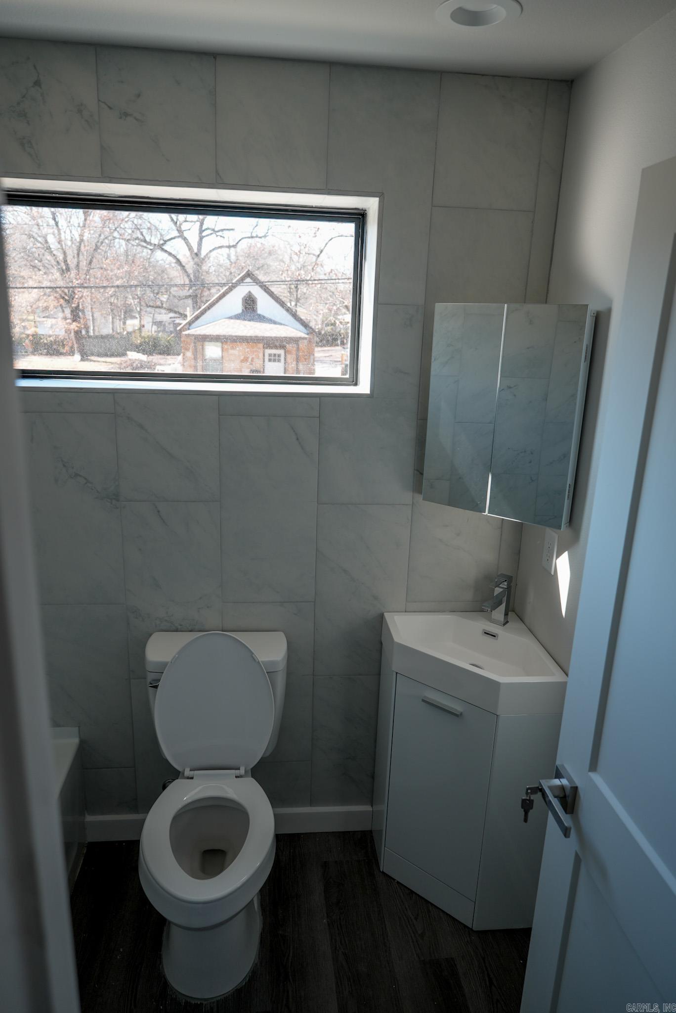 Roots & Coy - Residential Income