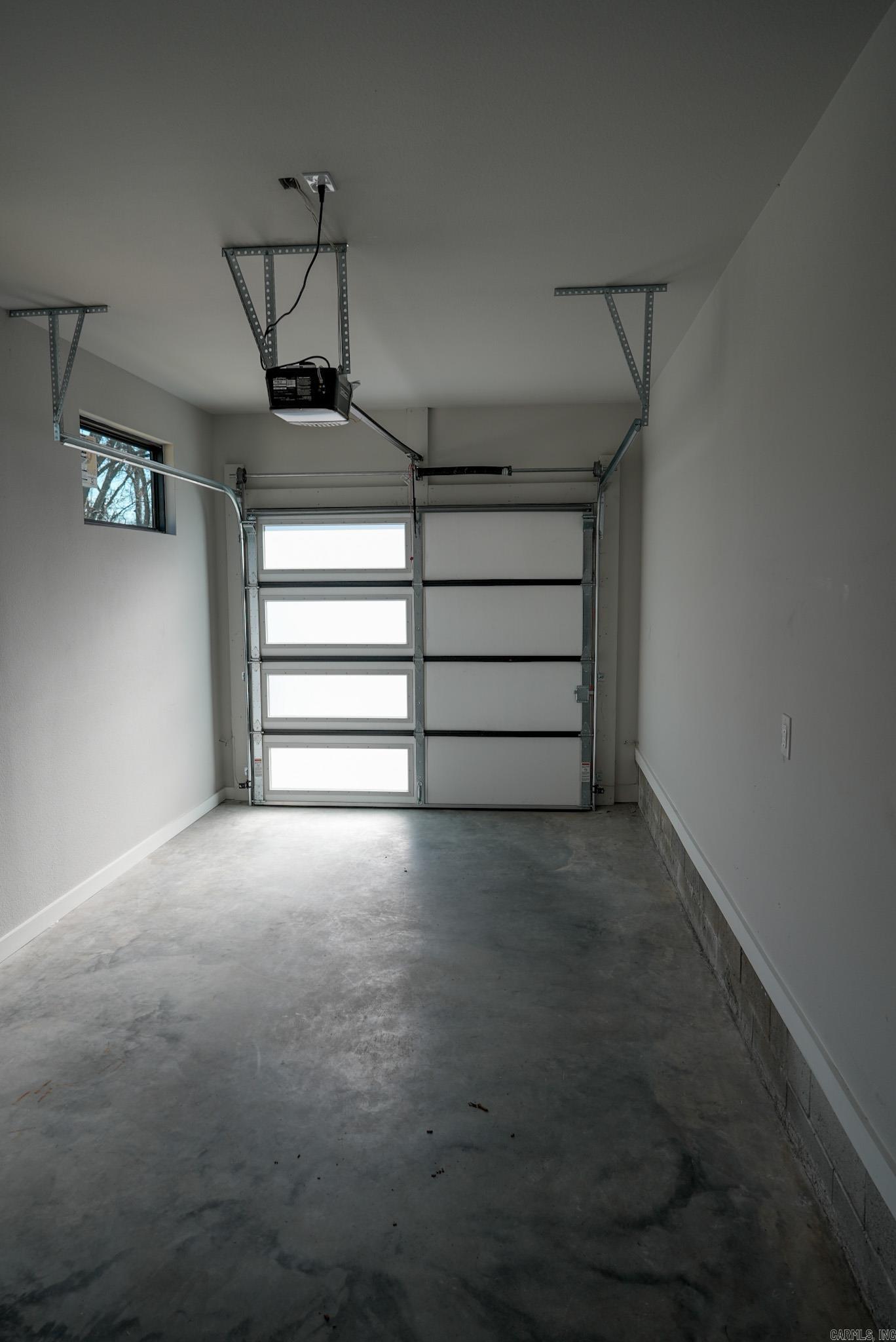 Roots & Coy - Residential Income