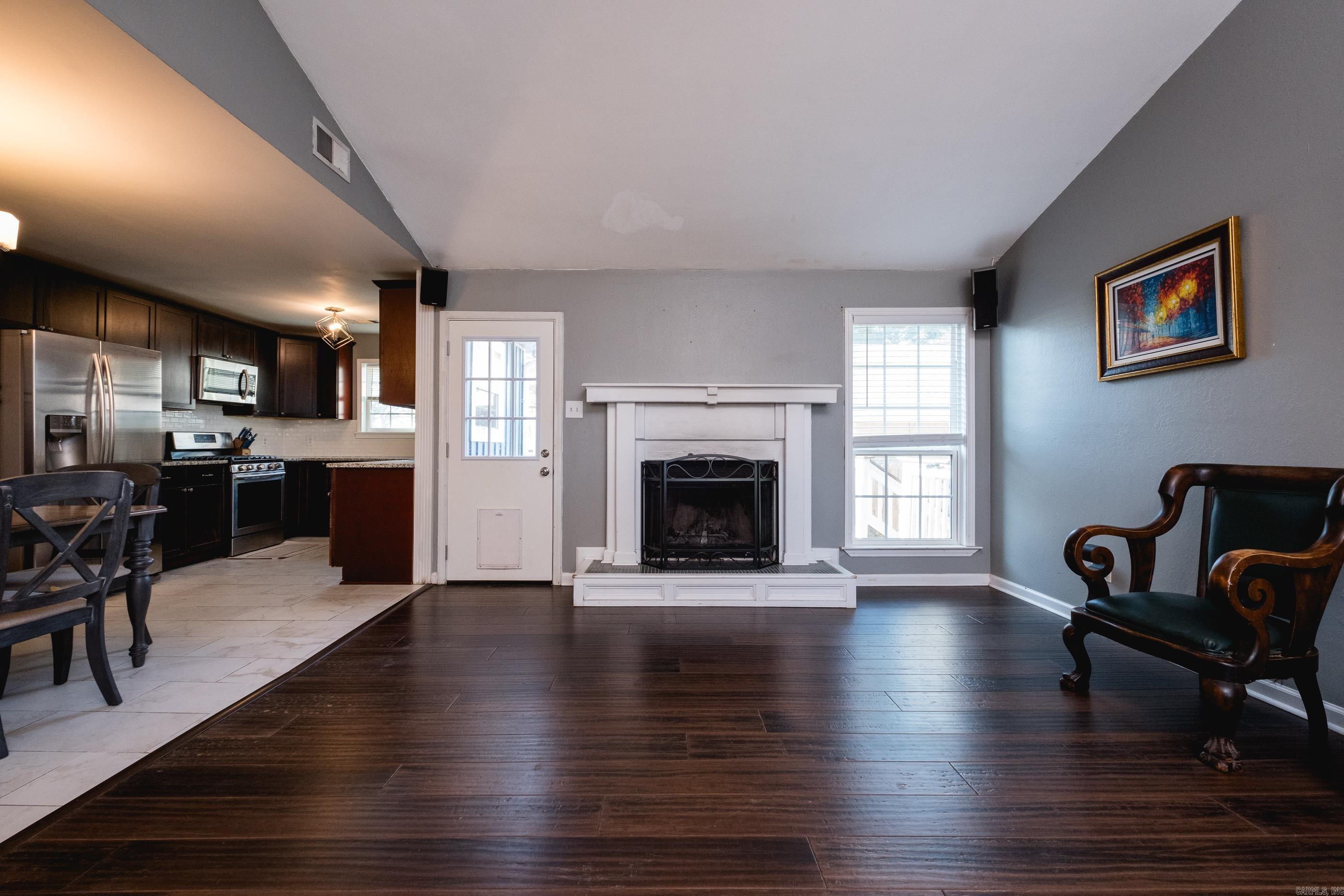 PIKE VIEW - Residential