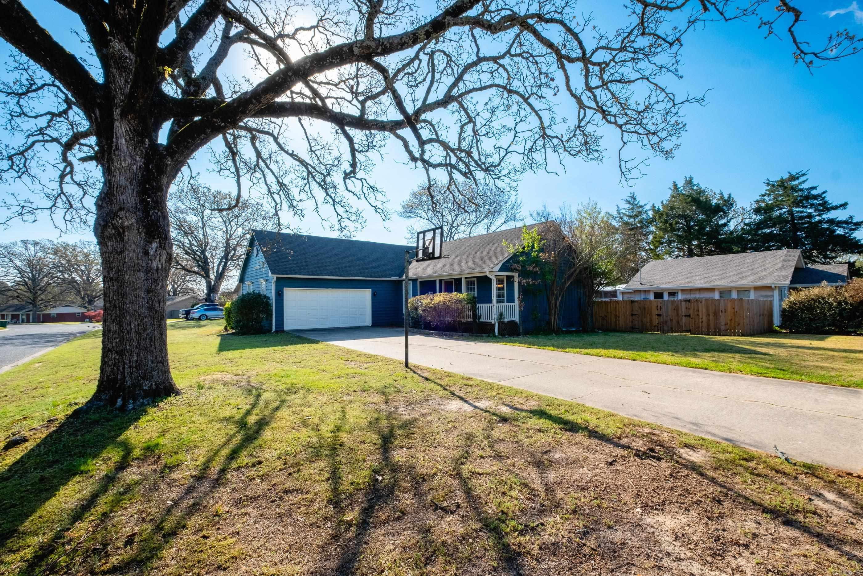 PIKE VIEW - Residential