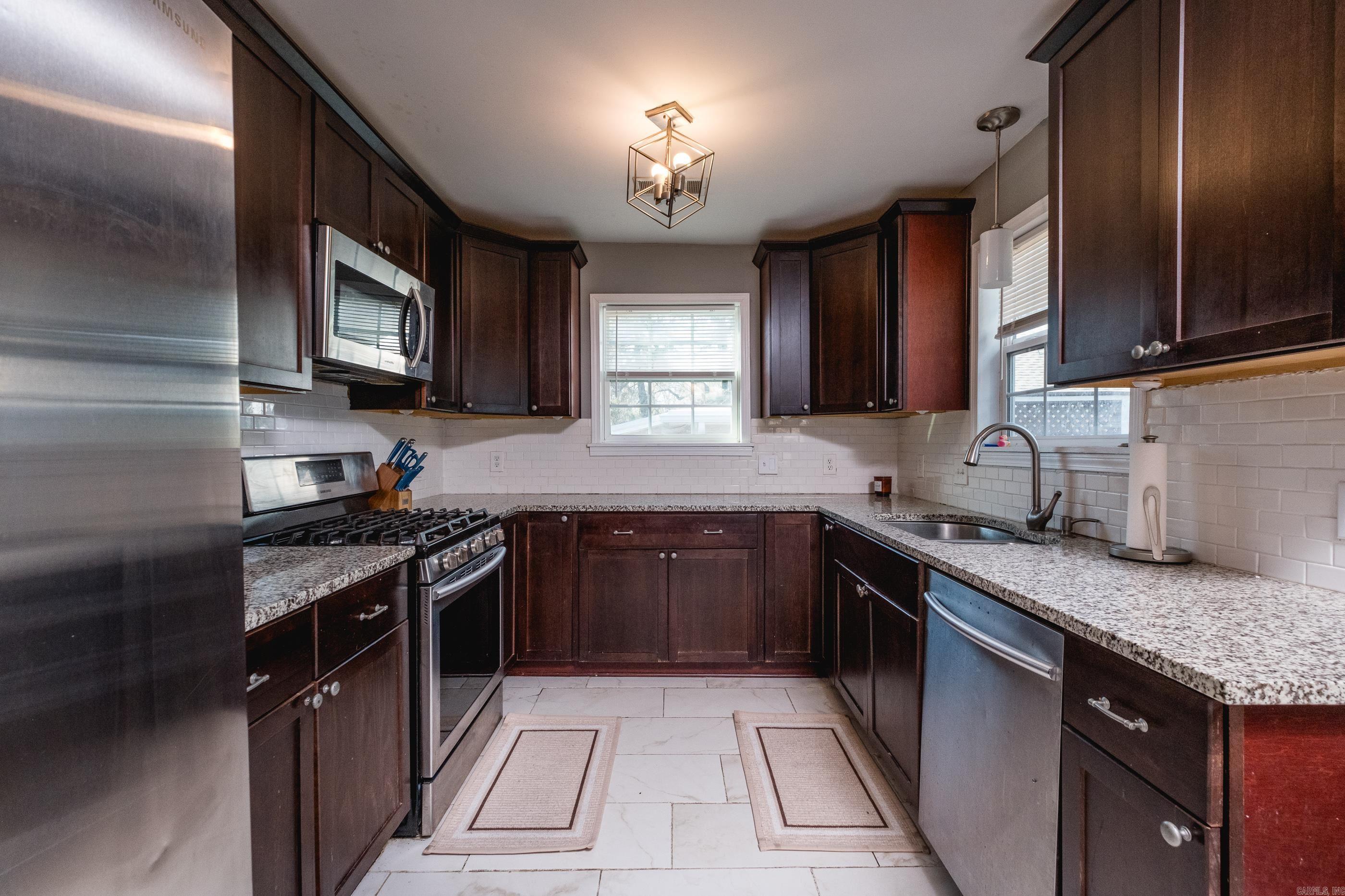 PIKE VIEW - Residential