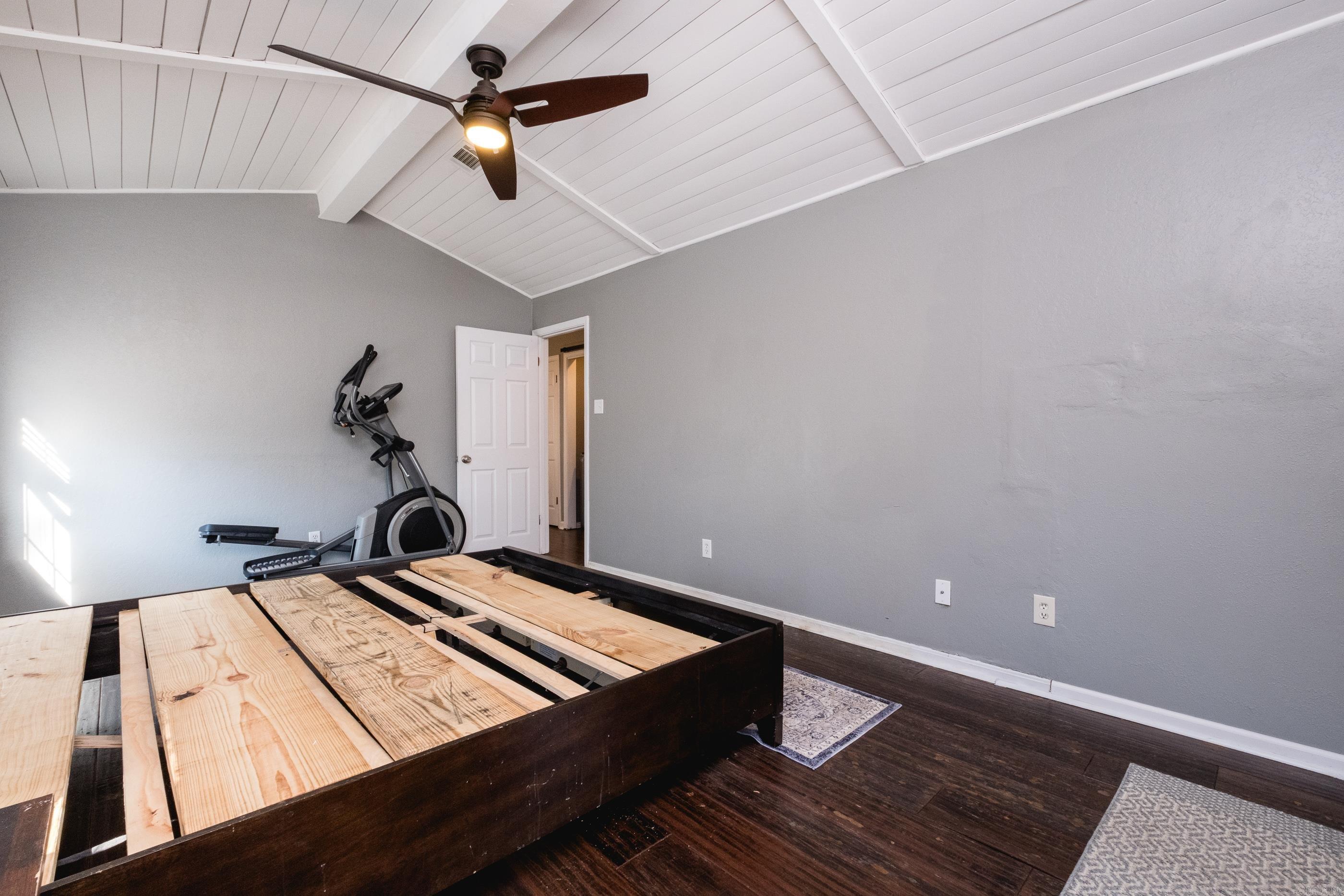 PIKE VIEW - Residential