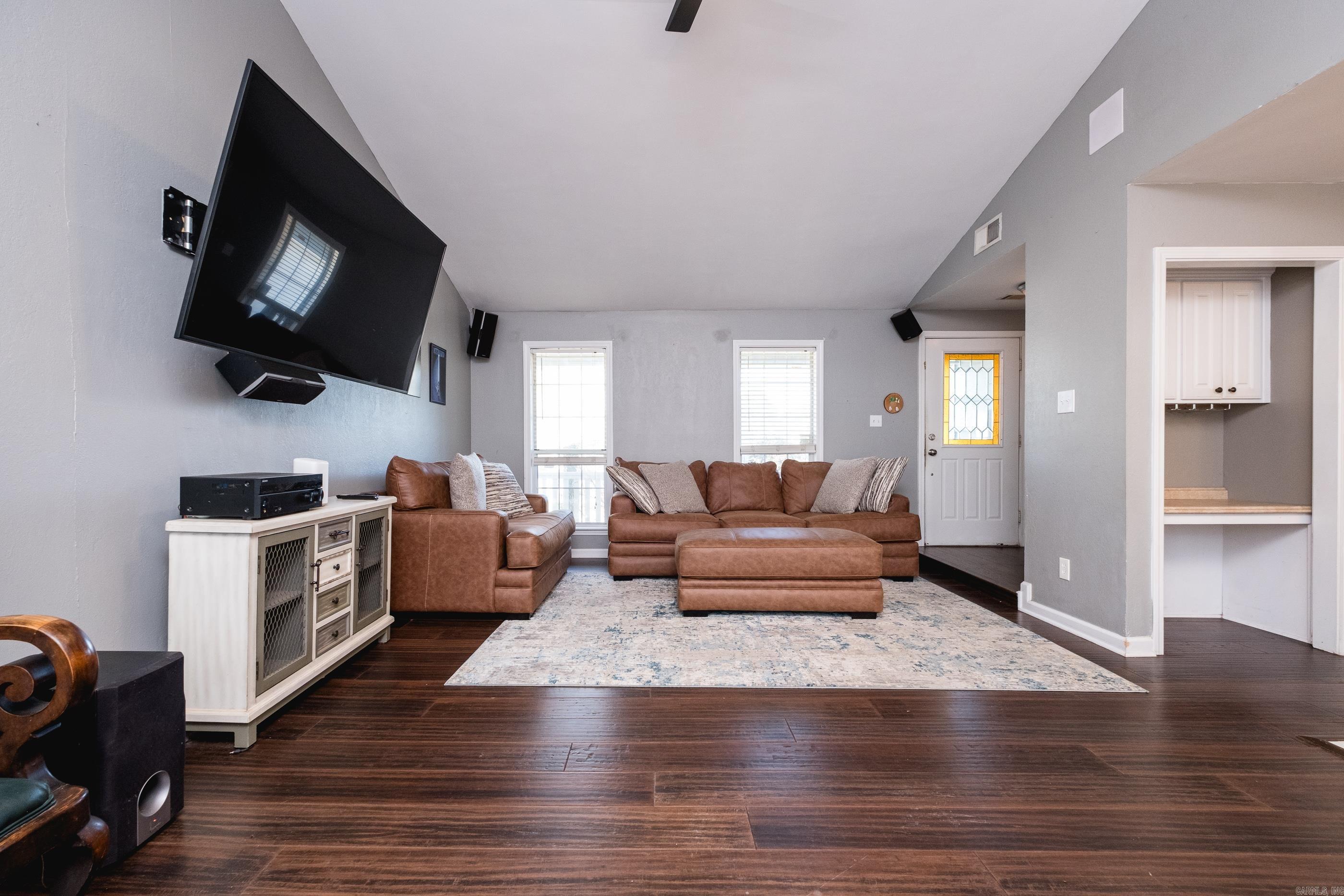 PIKE VIEW - Residential