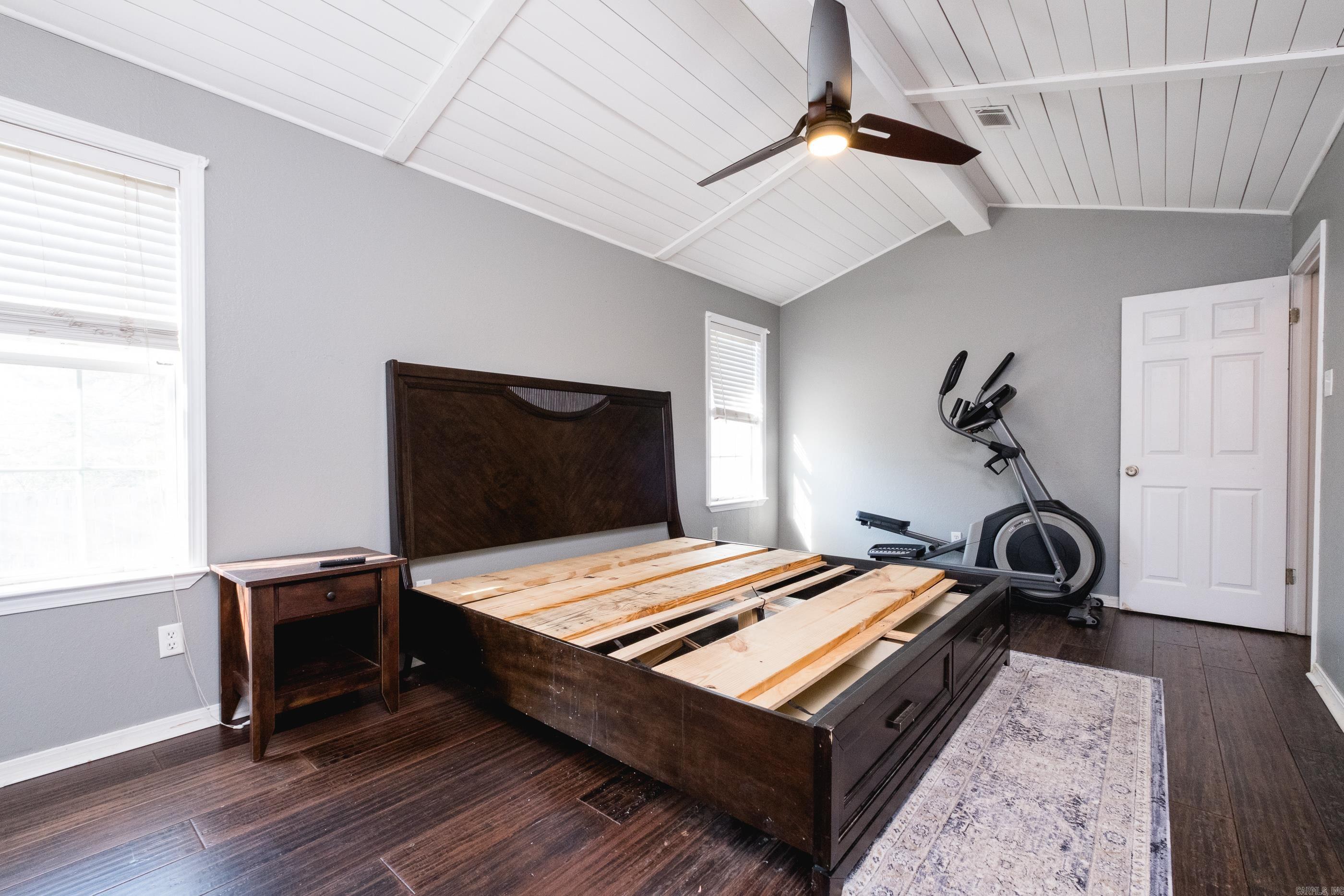 PIKE VIEW - Residential