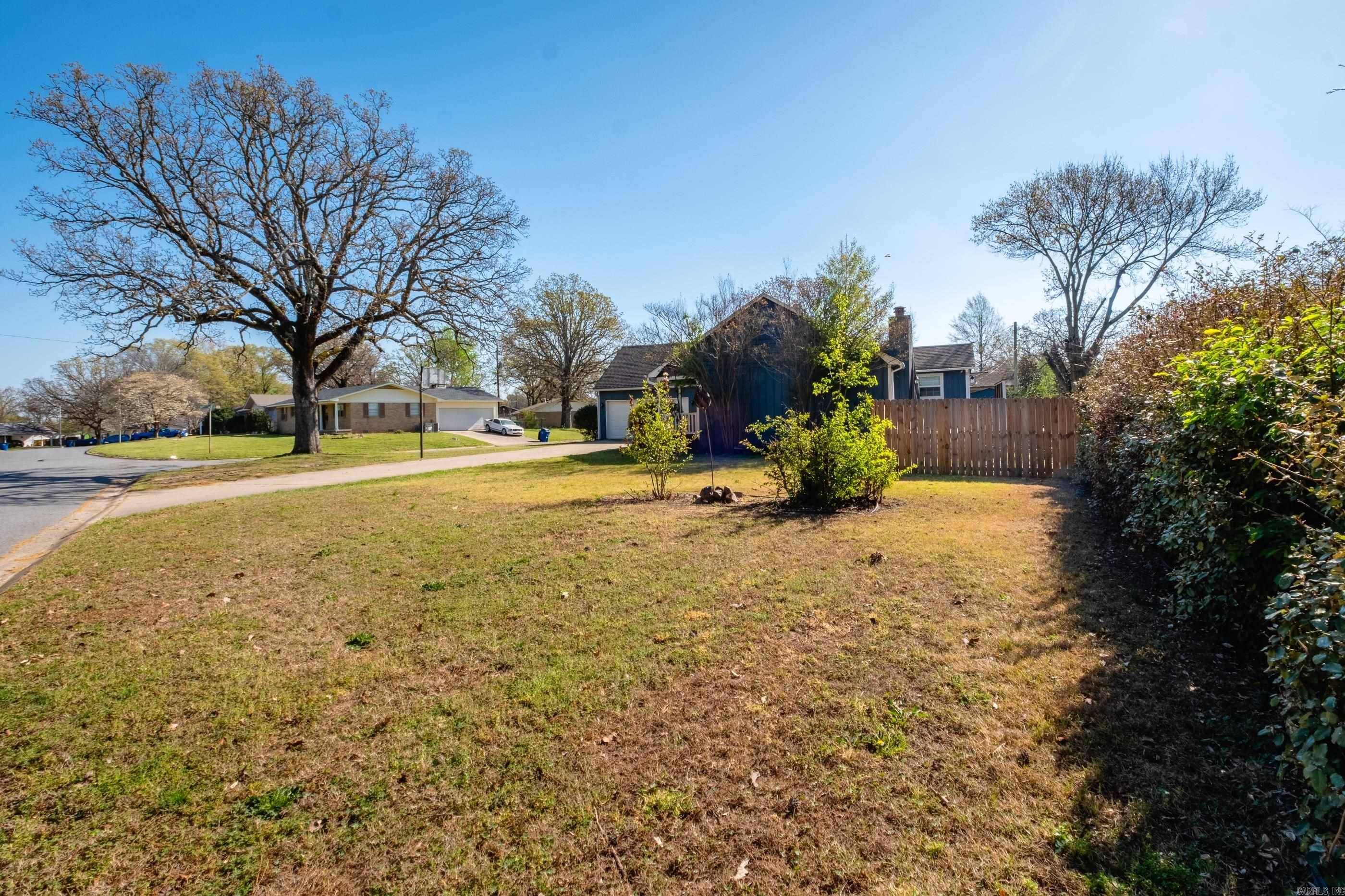 PIKE VIEW - Residential