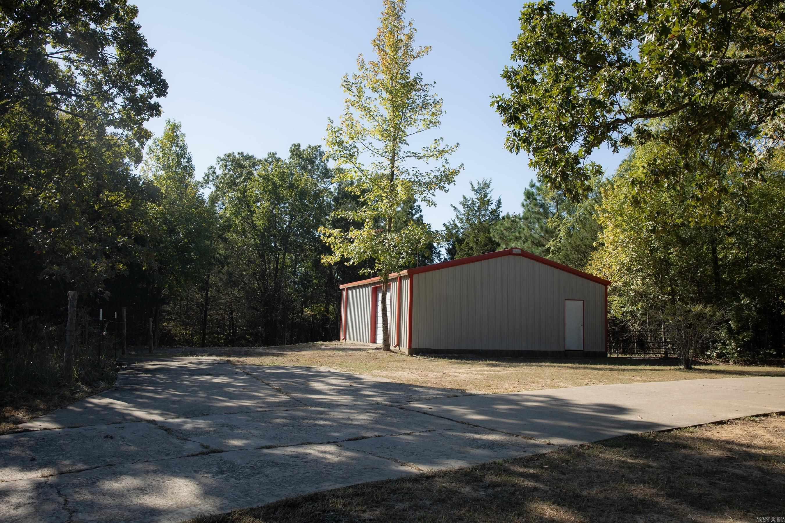 Metes & Bounds - Land