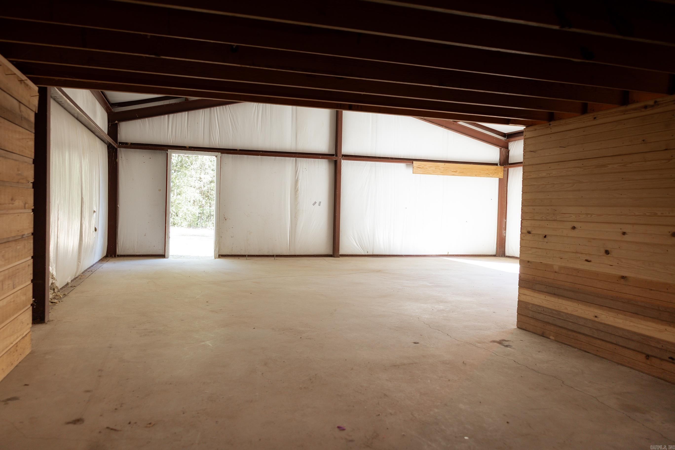 Metes & Bounds - Land