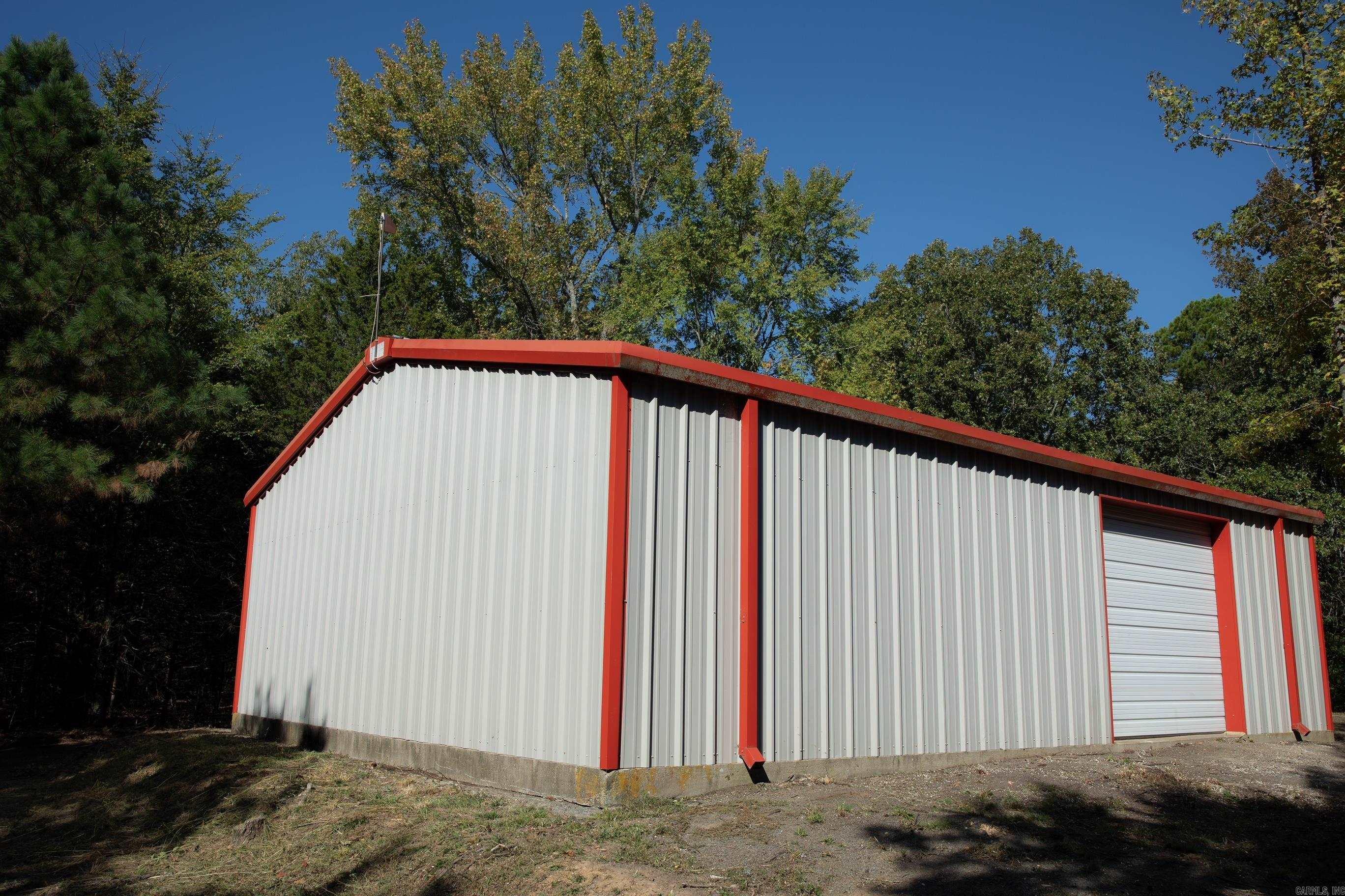 Metes & Bounds - Land