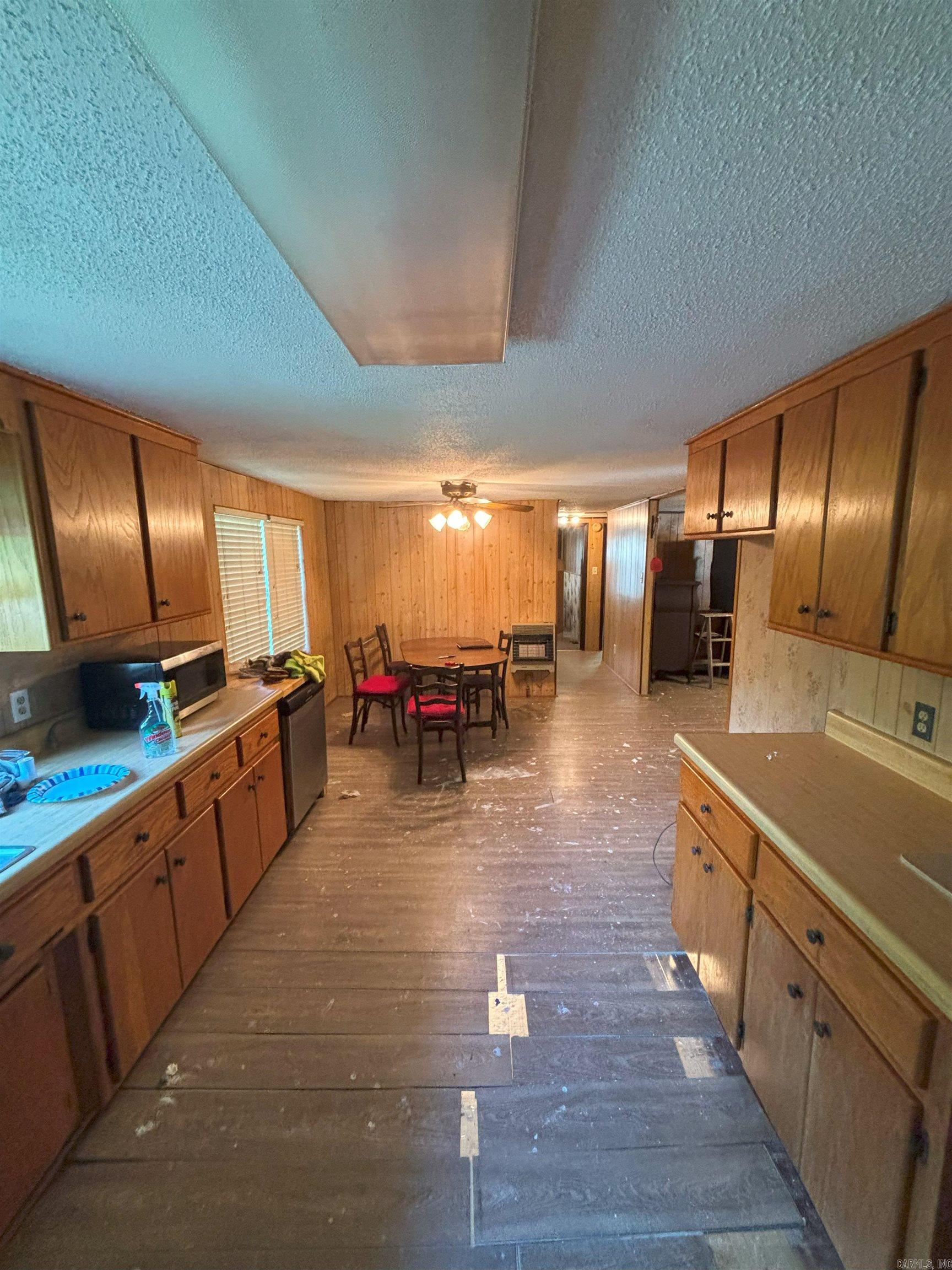 VALLEY ACRES - Residential