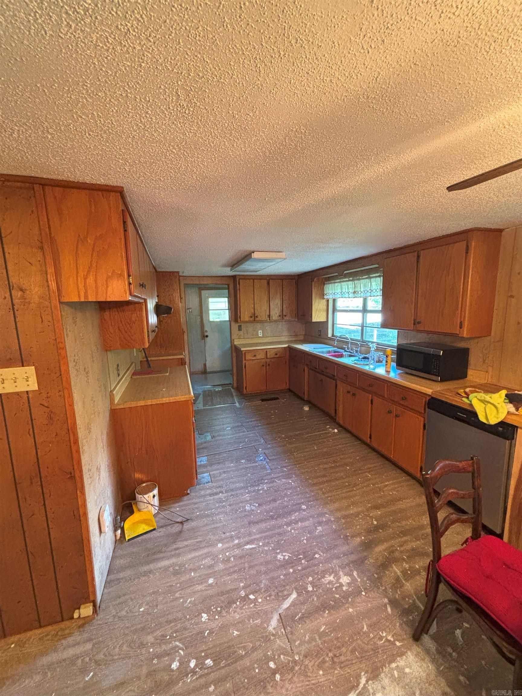 VALLEY ACRES - Residential