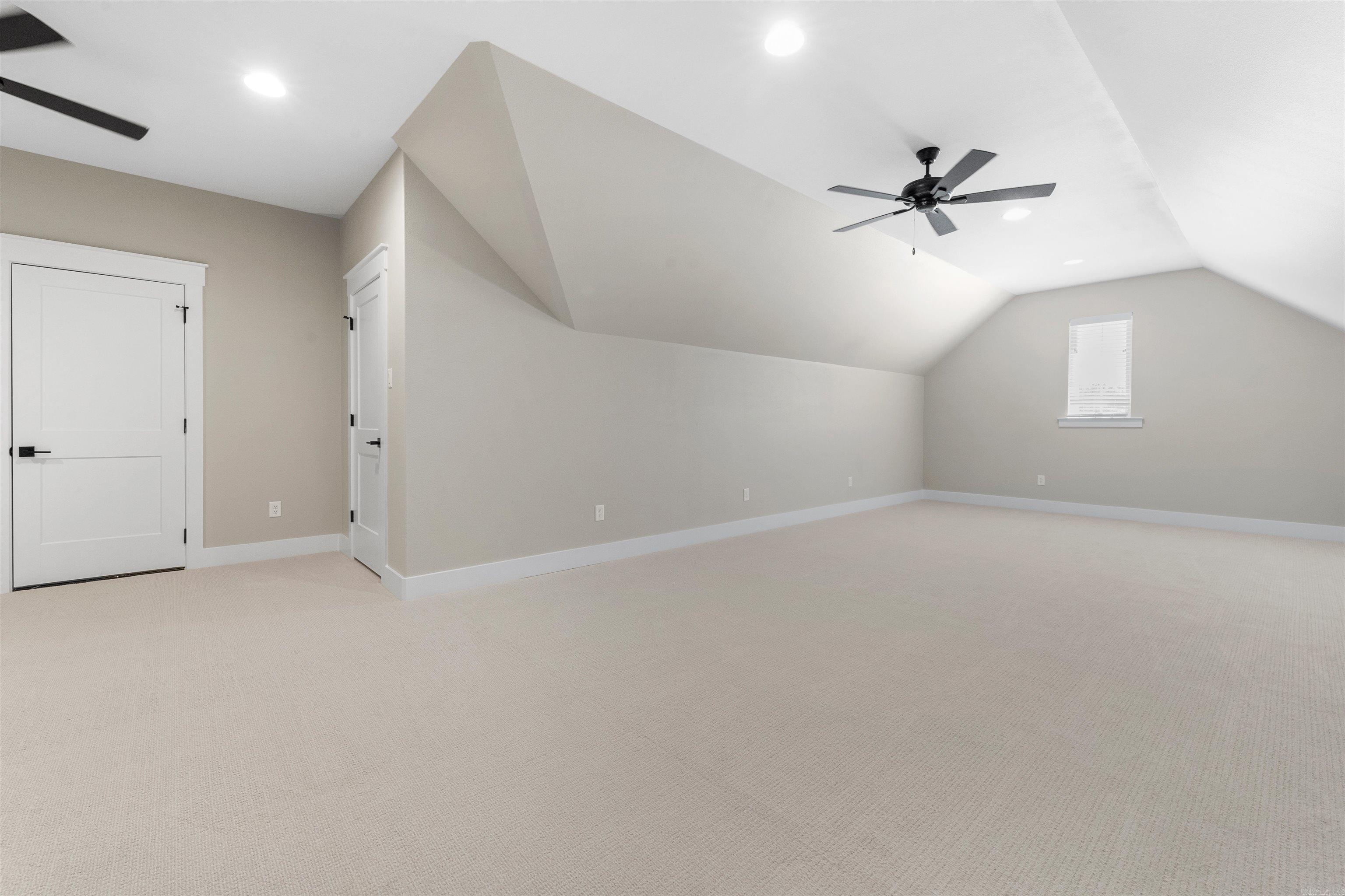 FOXWOOD GARDENS - Residential