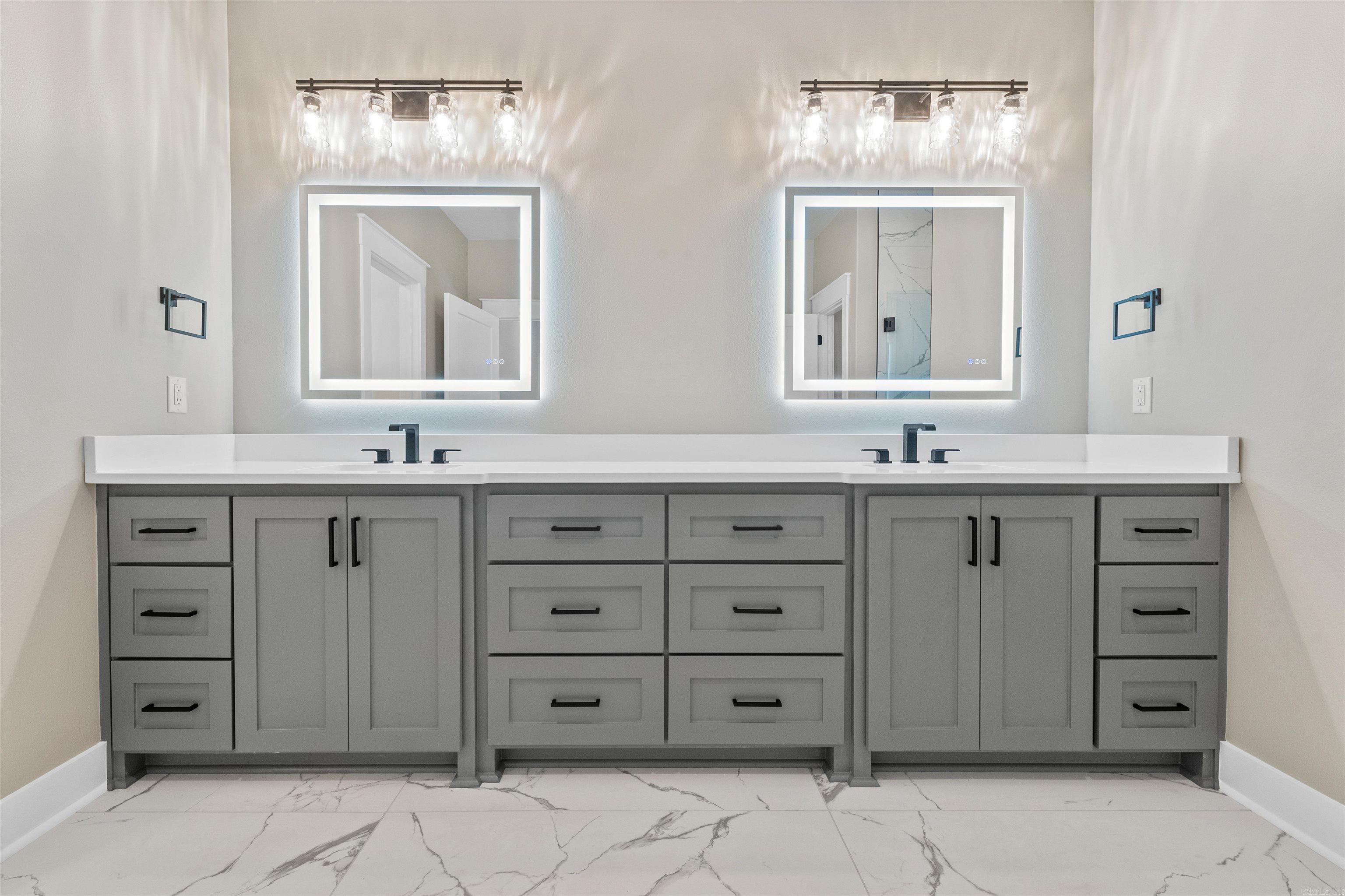 FOXWOOD GARDENS - Residential