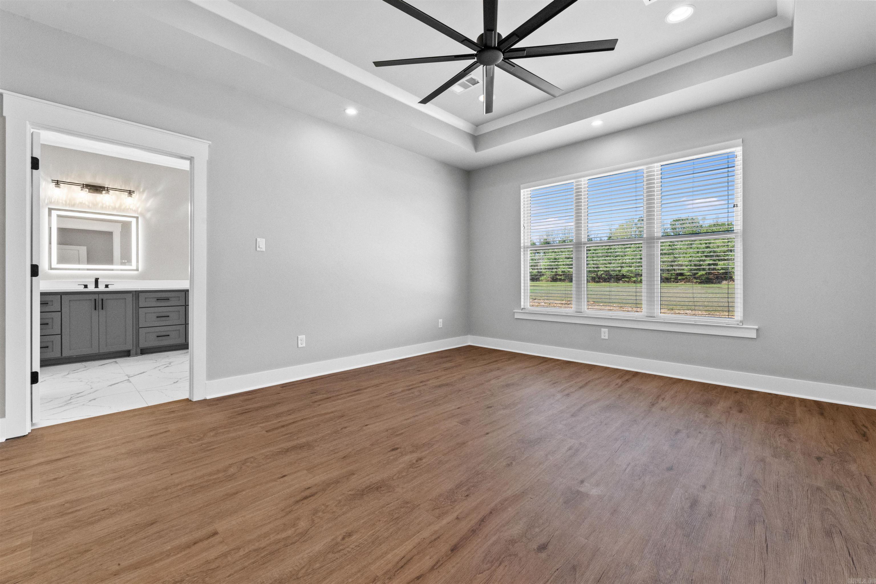 FOXWOOD GARDENS - Residential