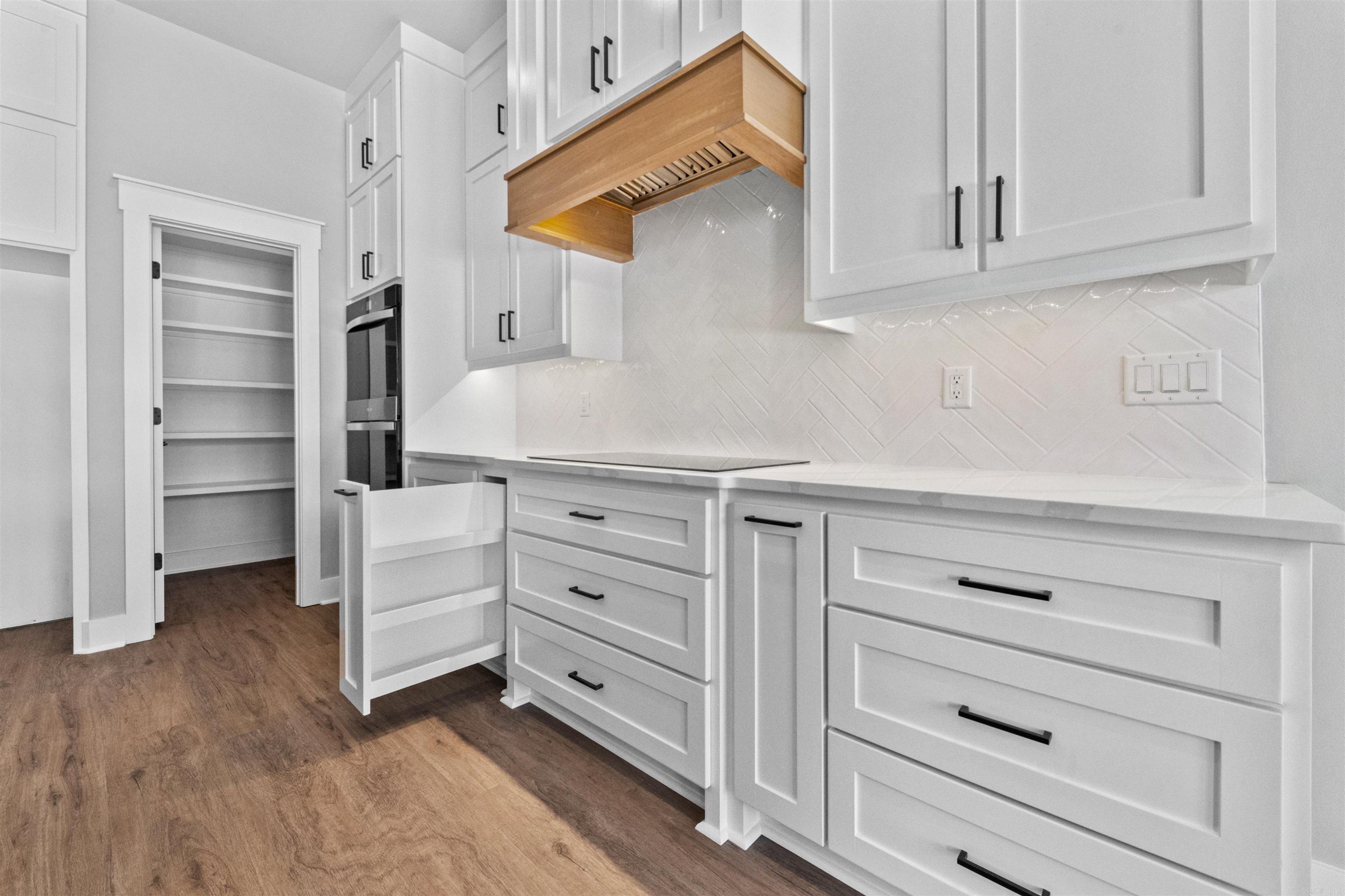 FOXWOOD GARDENS - Residential