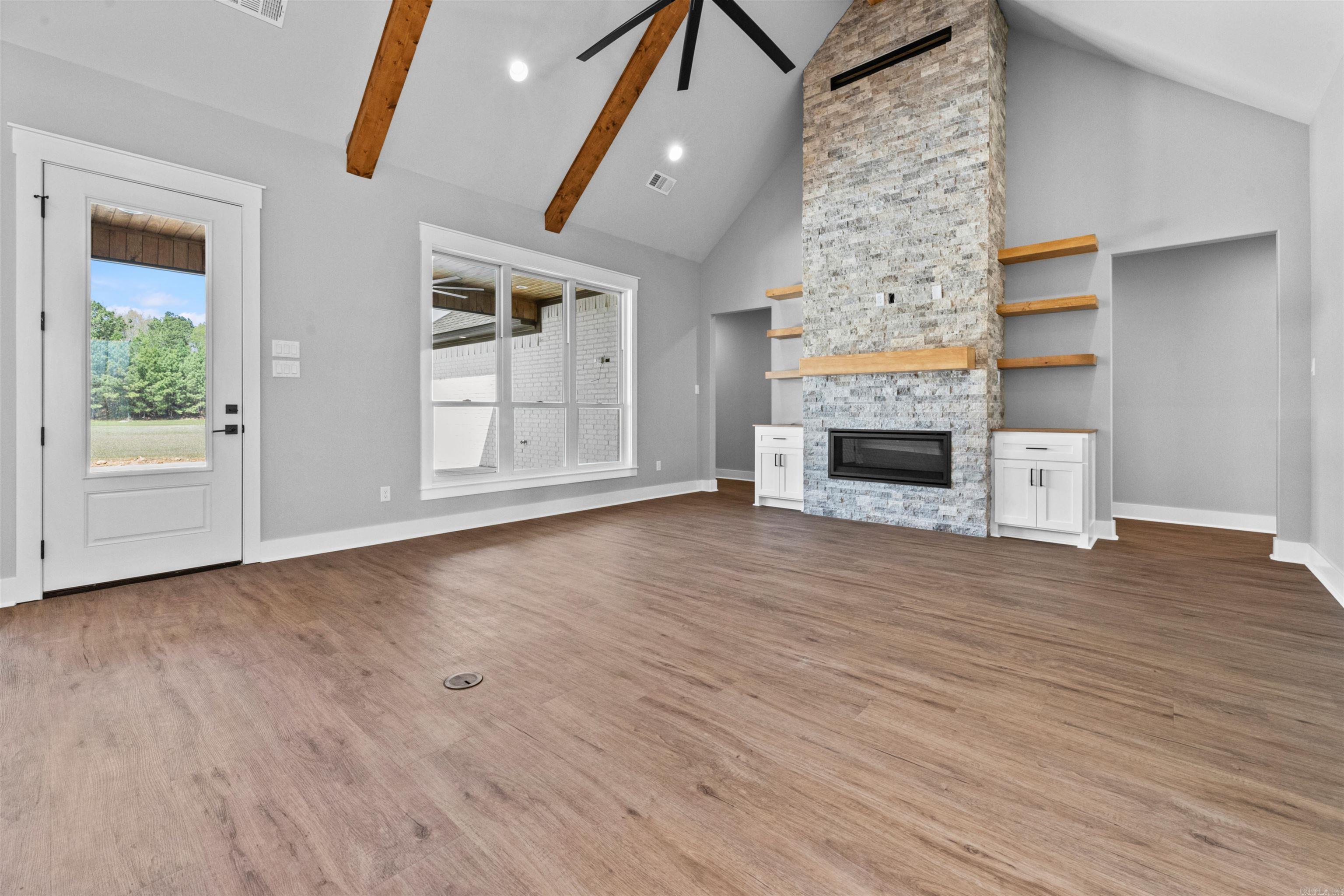 FOXWOOD GARDENS - Residential