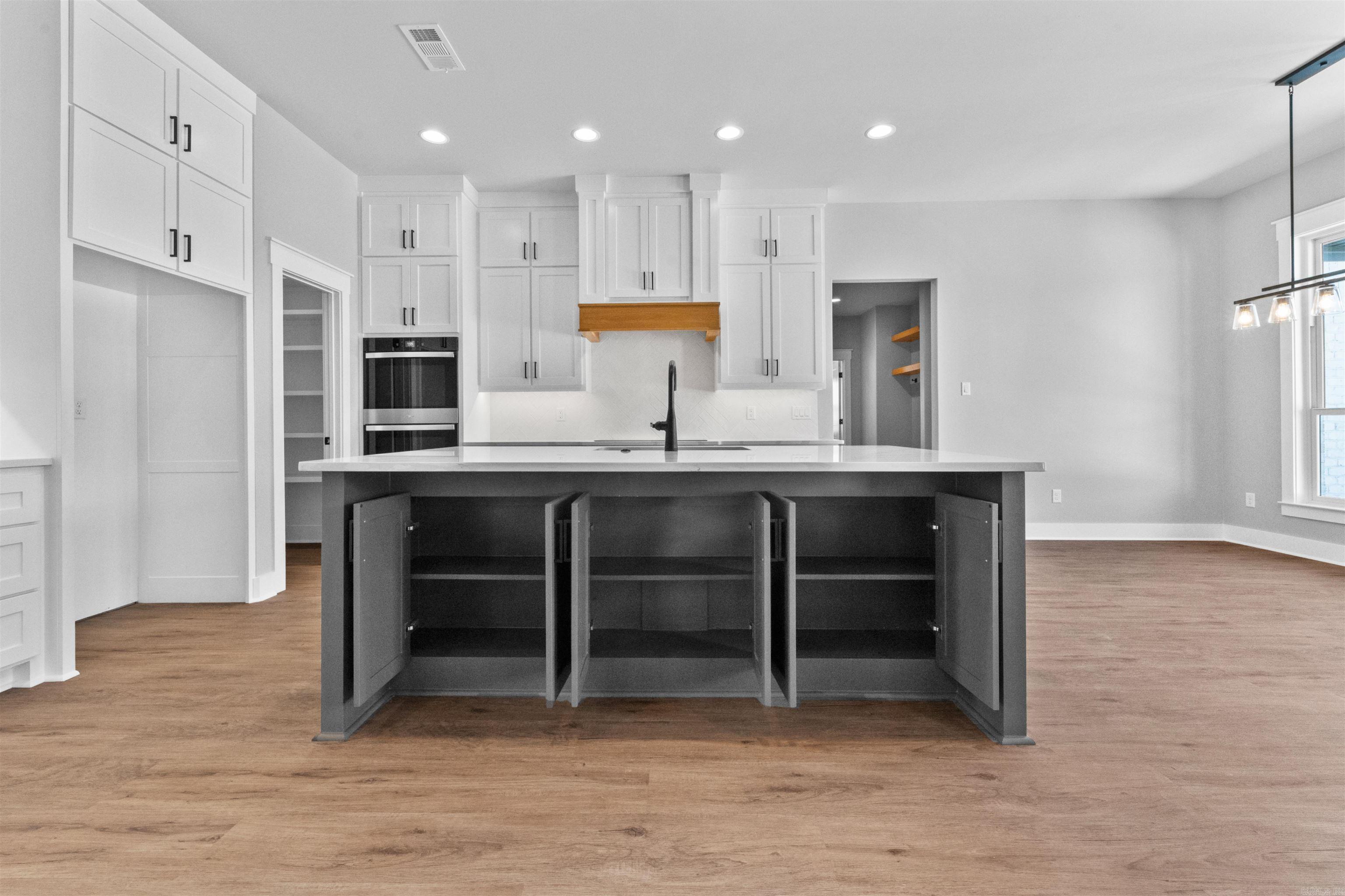 FOXWOOD GARDENS - Residential