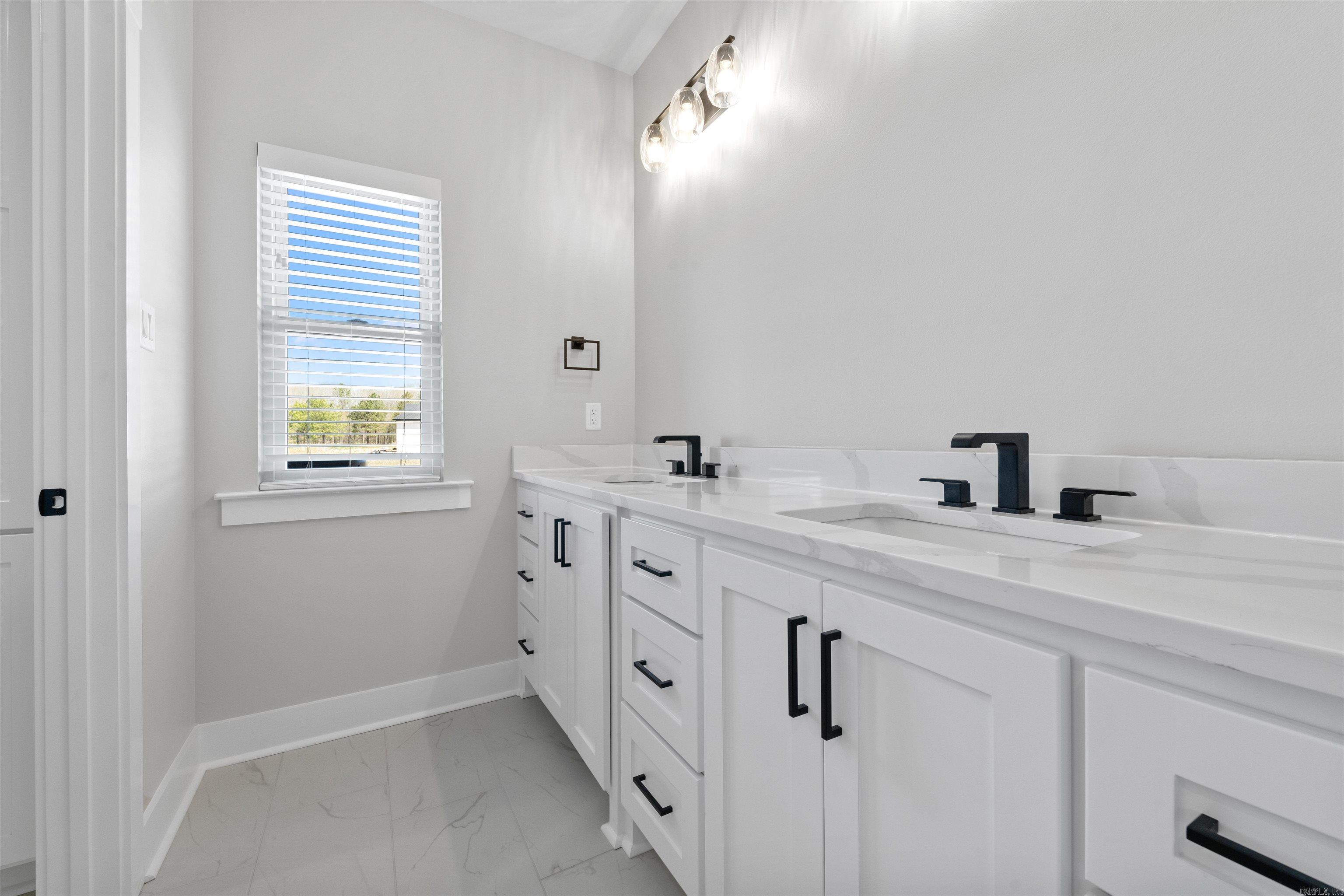 FOXWOOD GARDENS - Residential